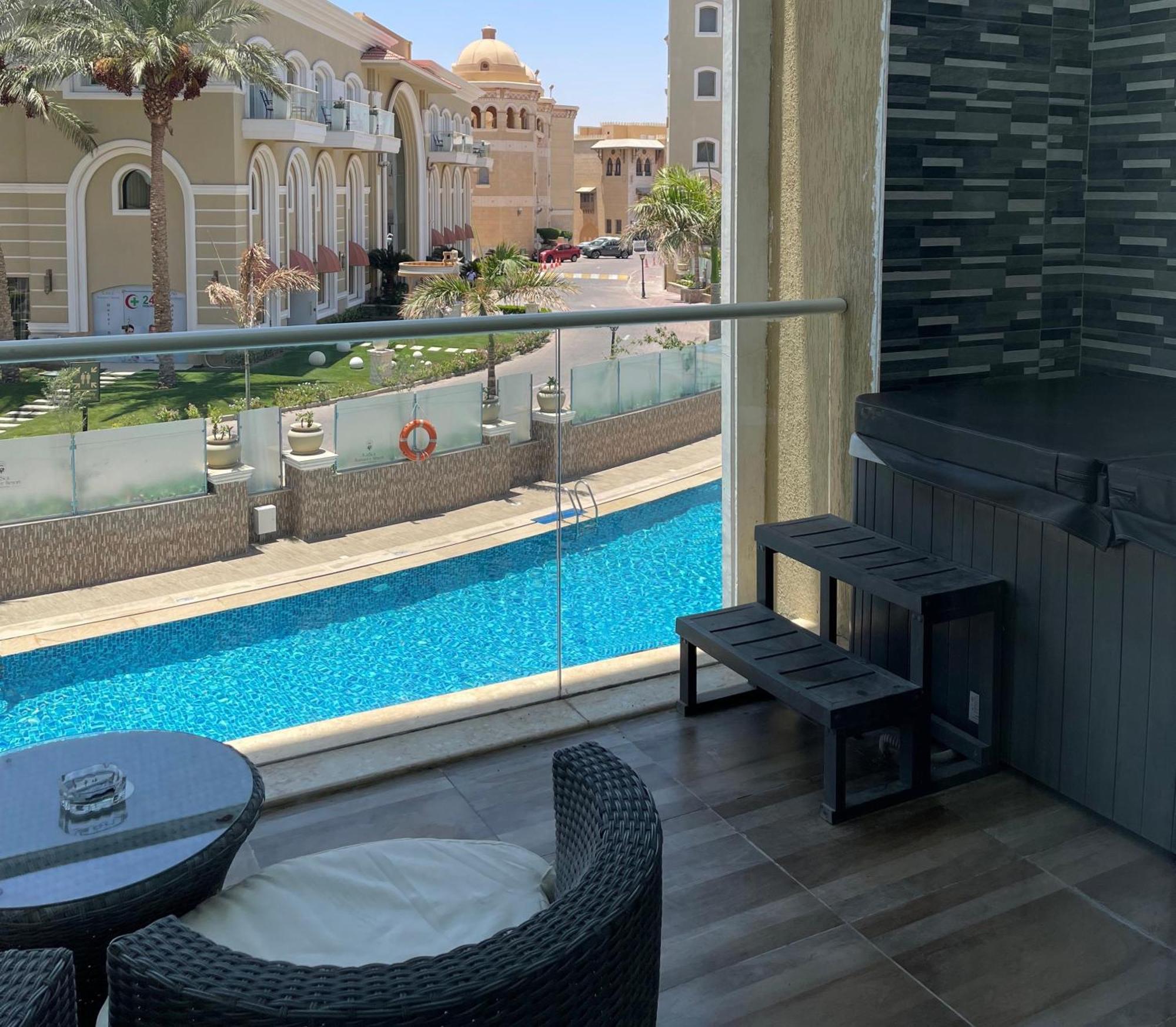 Jacuzzi Suite