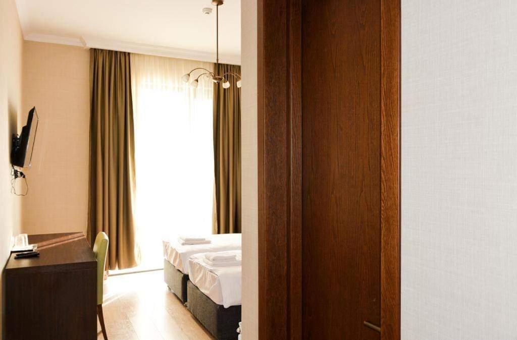 Deluxe Double or Twin Room Balcony