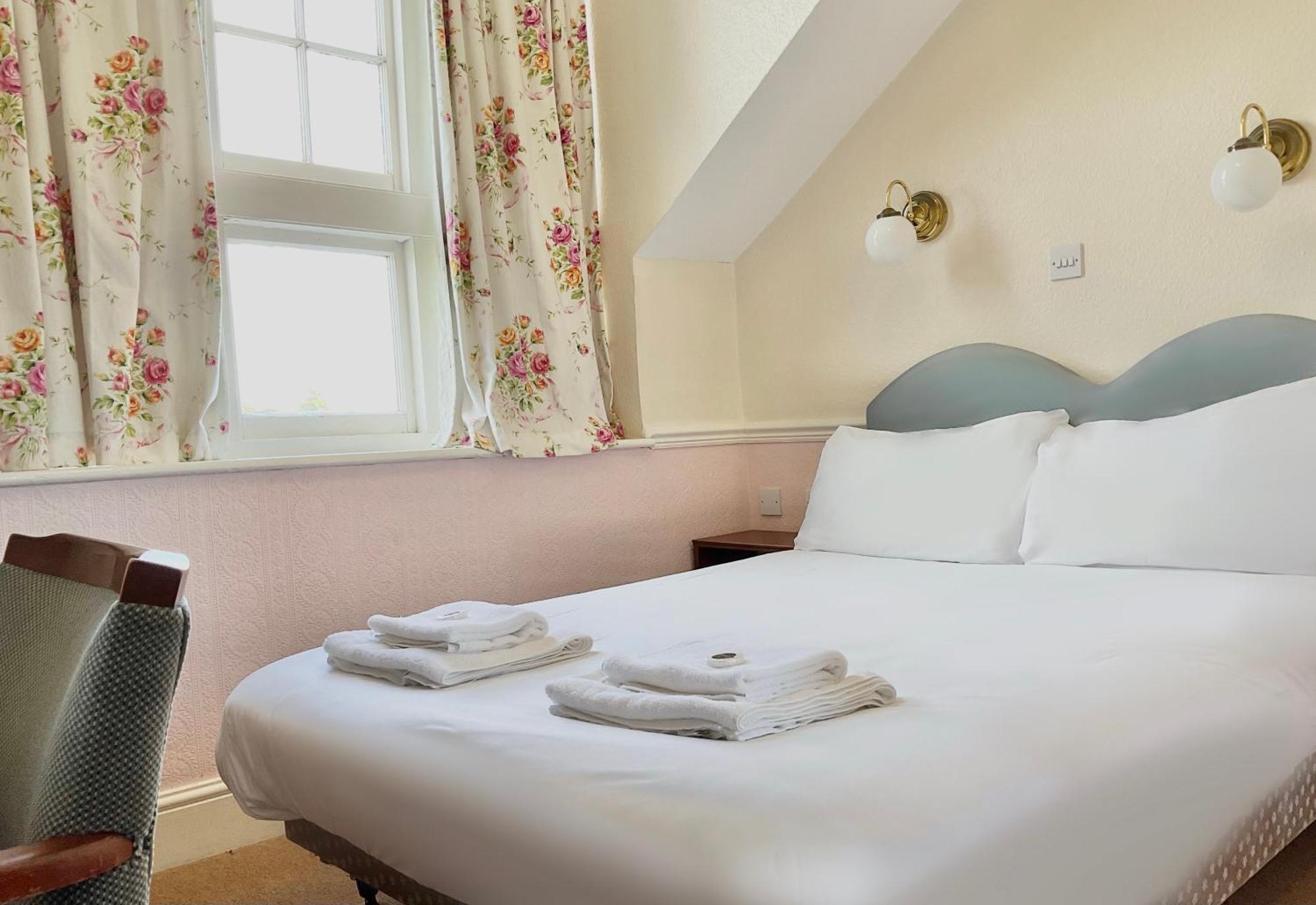 Double Room,1549259317:JPEG