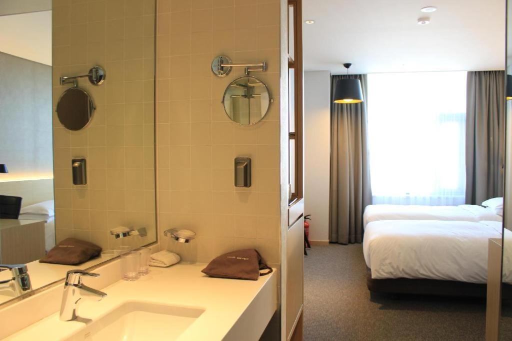 Twin Room Kitchenette