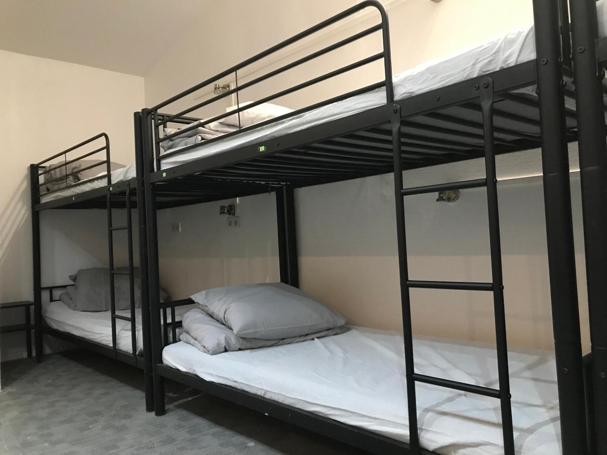 Bed 10-Bed Mixed Dormitory Room
