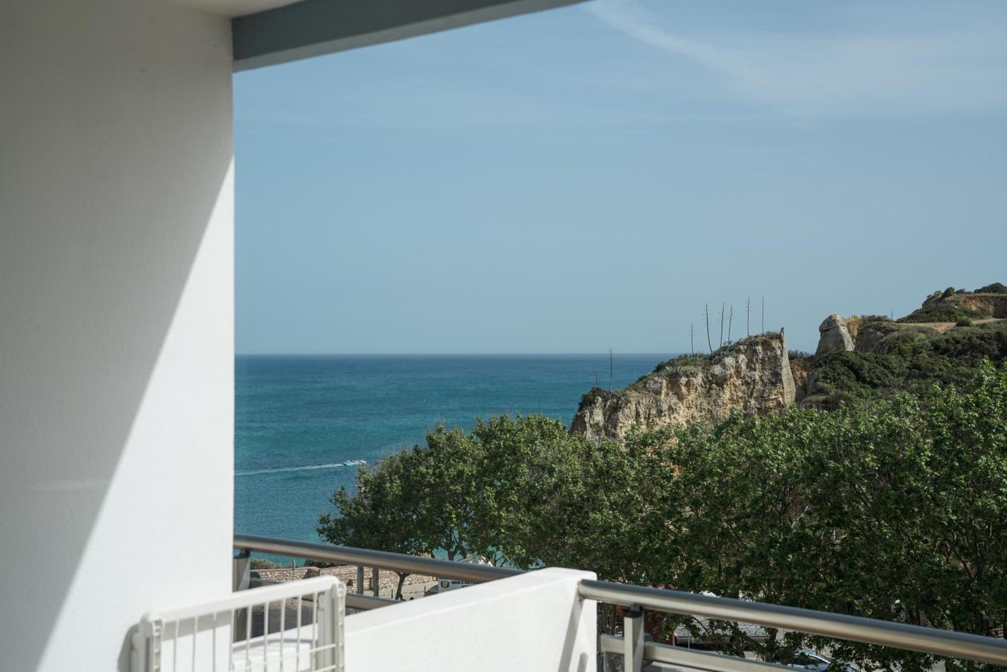Twin Room Side Sea View