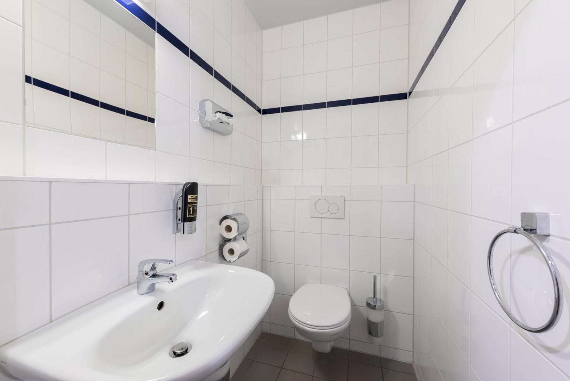 Twin room for Single use