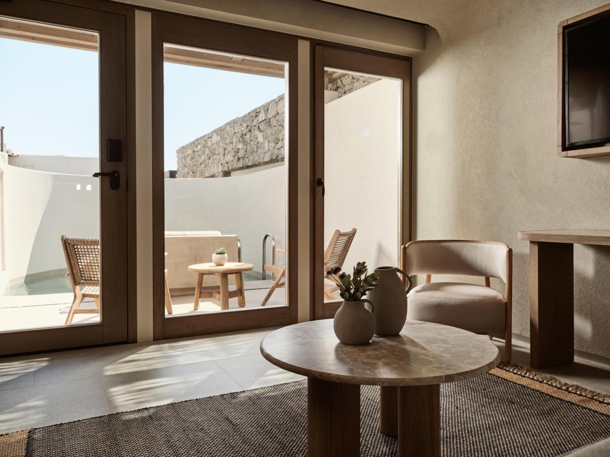 Aeon Suite Inland View Plunge Pool