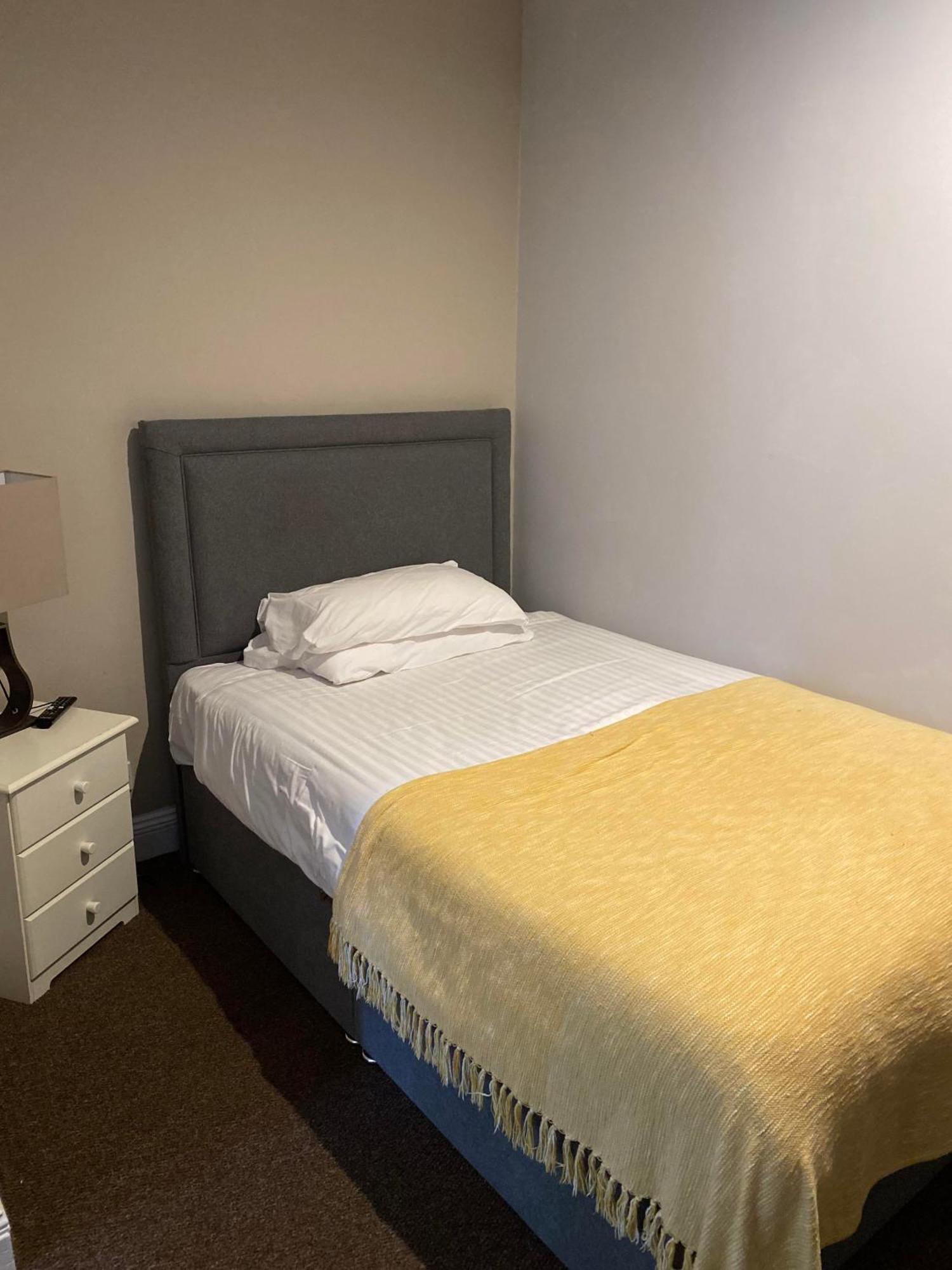 Budget Single Room,1549555894:JPEG