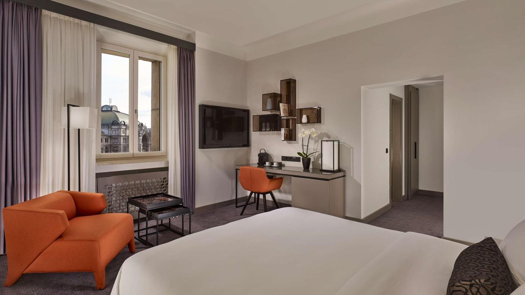 Executive King Room with Sofa Bed,1549777768:JPEG