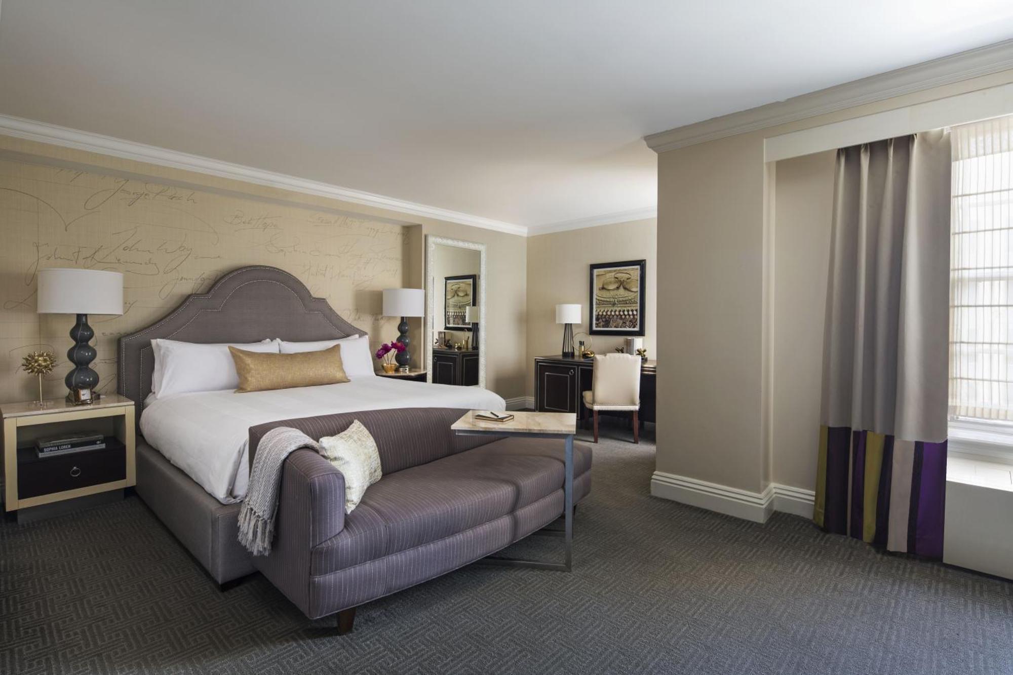 Quarto com Cama King-size