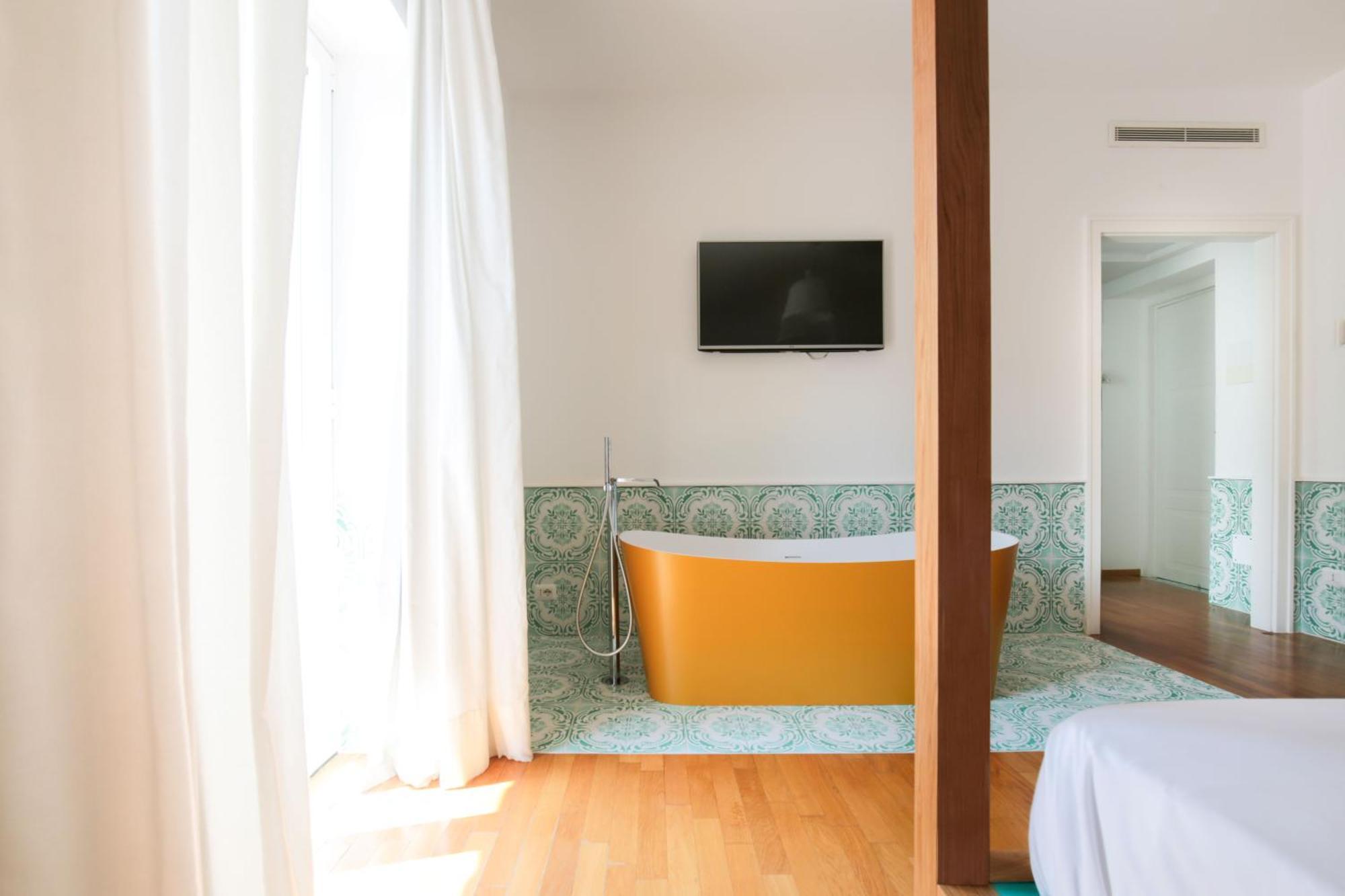 Double Room Bath
