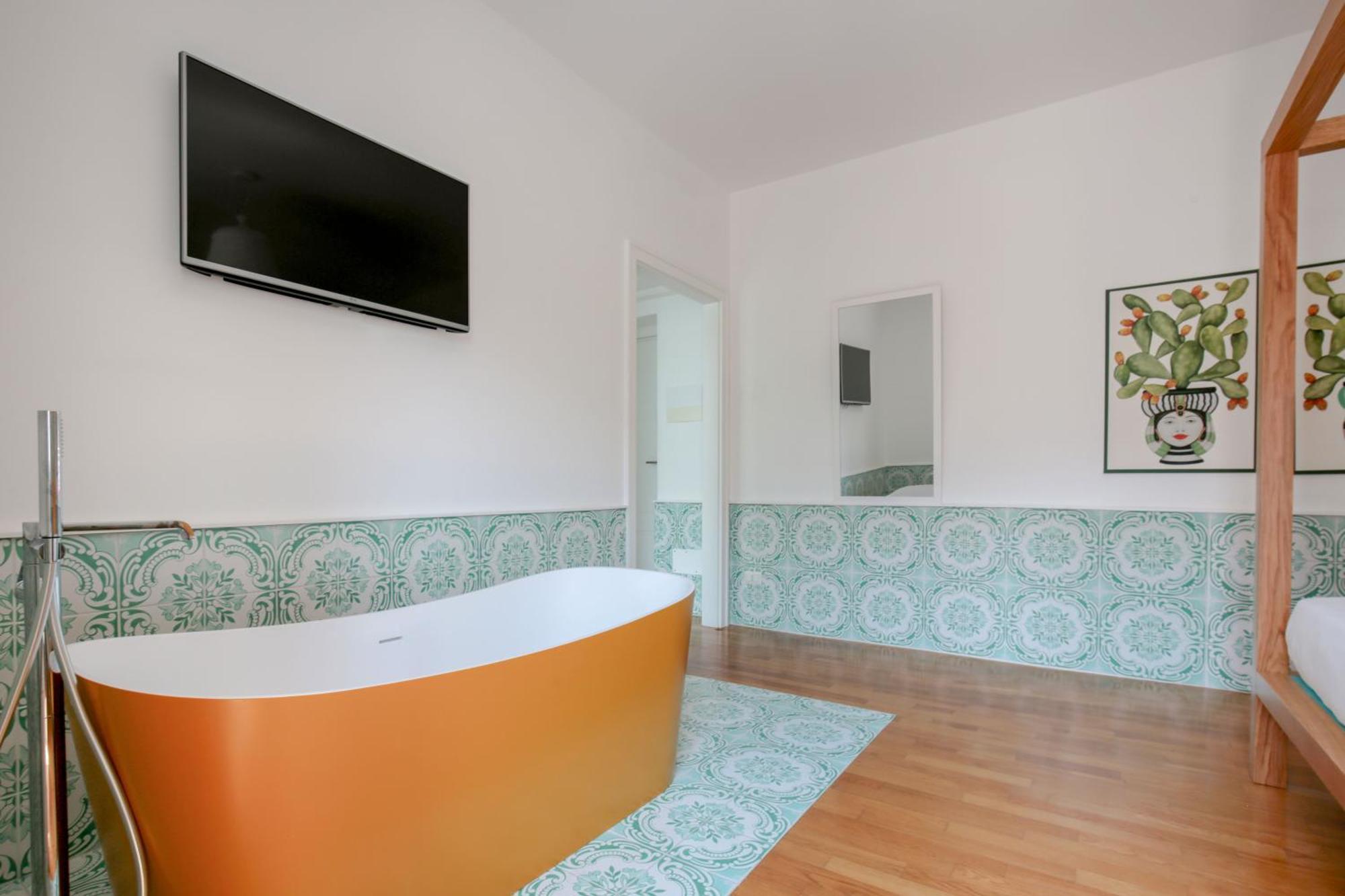 Double Room Bath