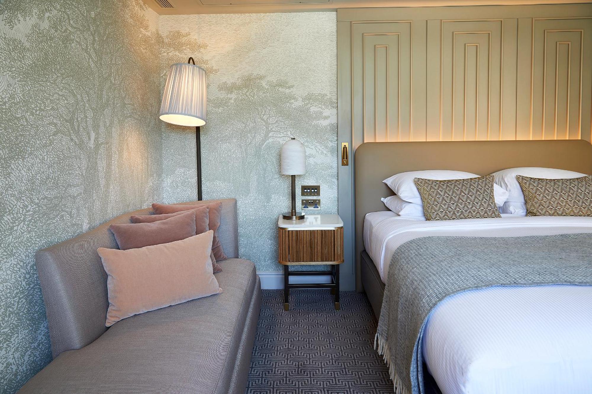 Chic Room access to indoor pool only Not full spa access
