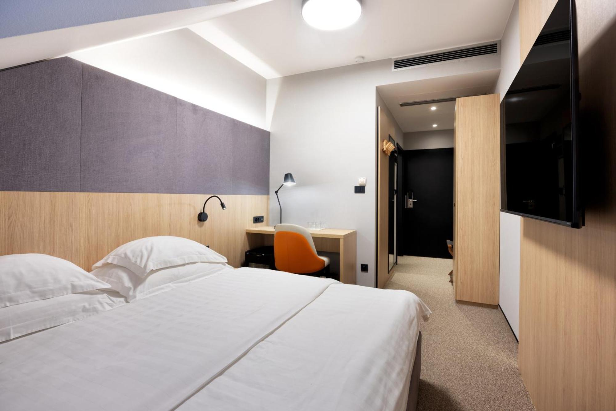 Economy Double Room