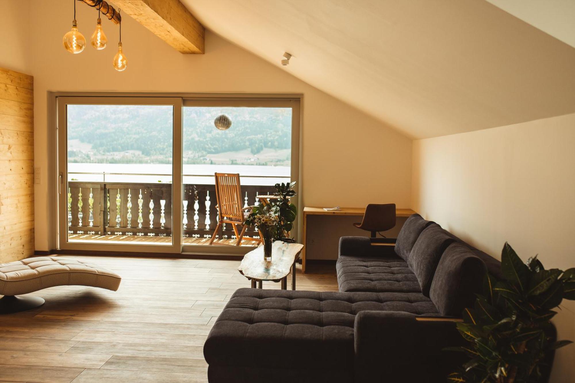 Suite Lake View,1550841205:JPEG