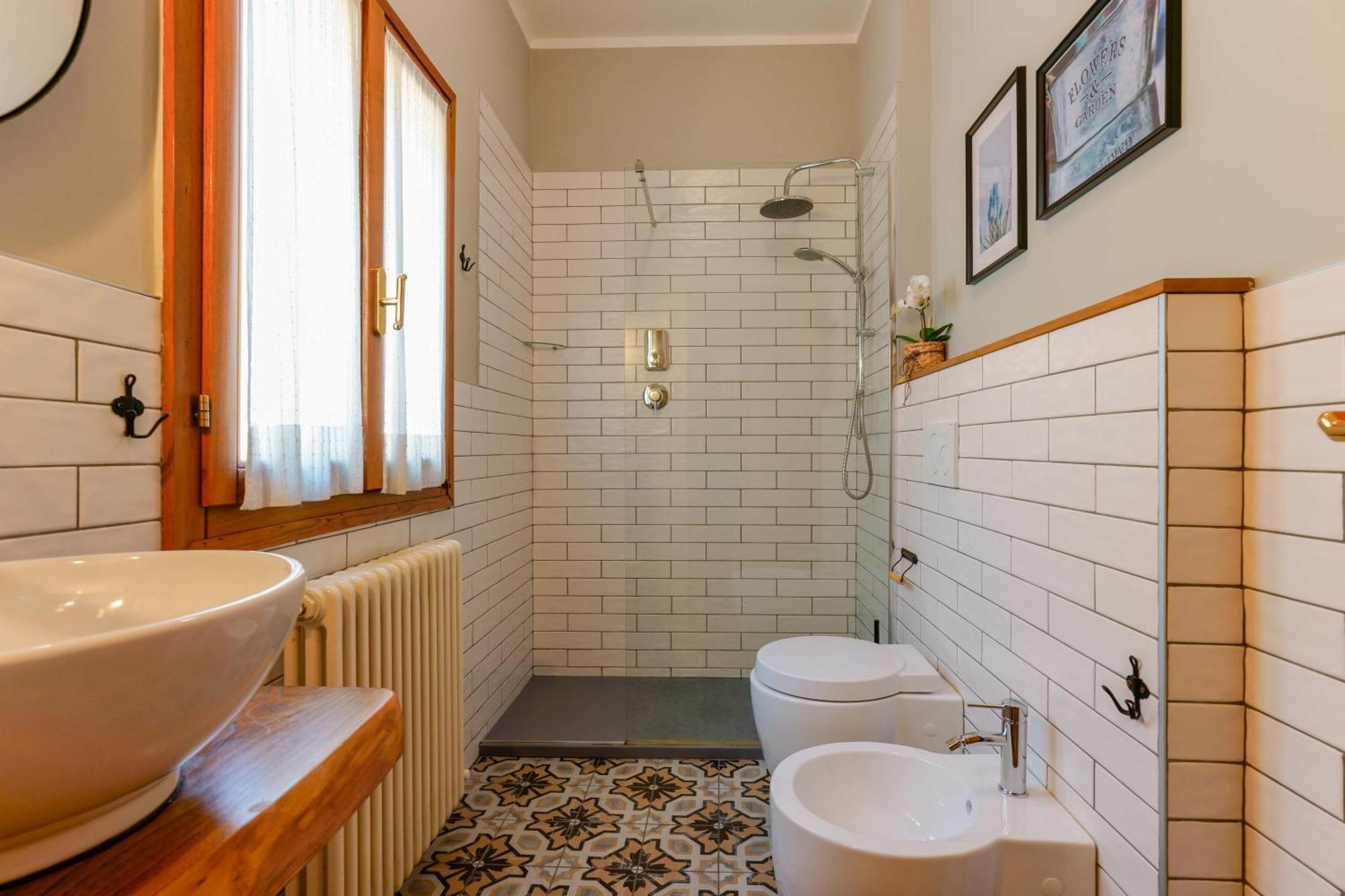 Double Room Private Bathroom