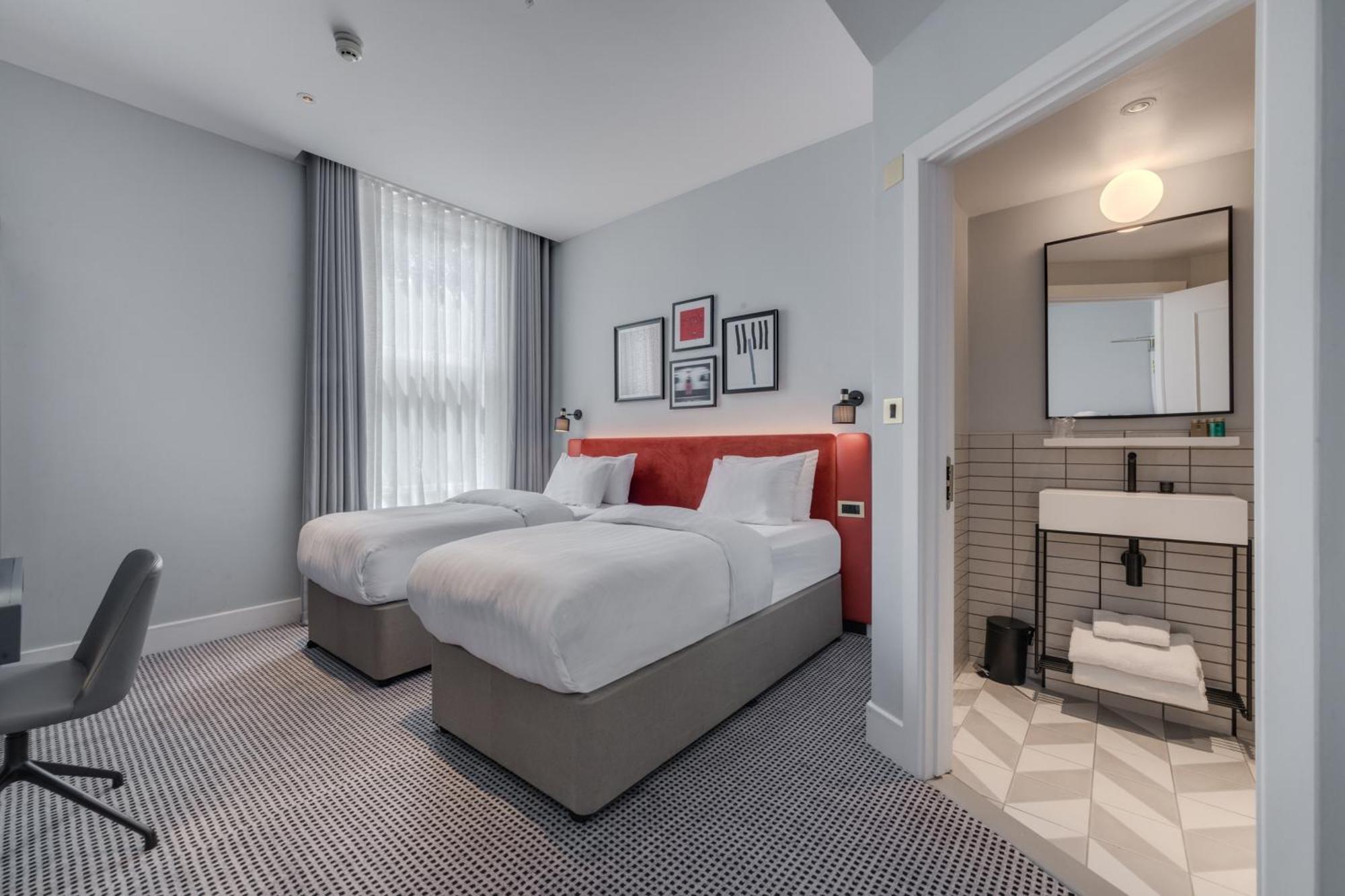 Superior Twin Room
