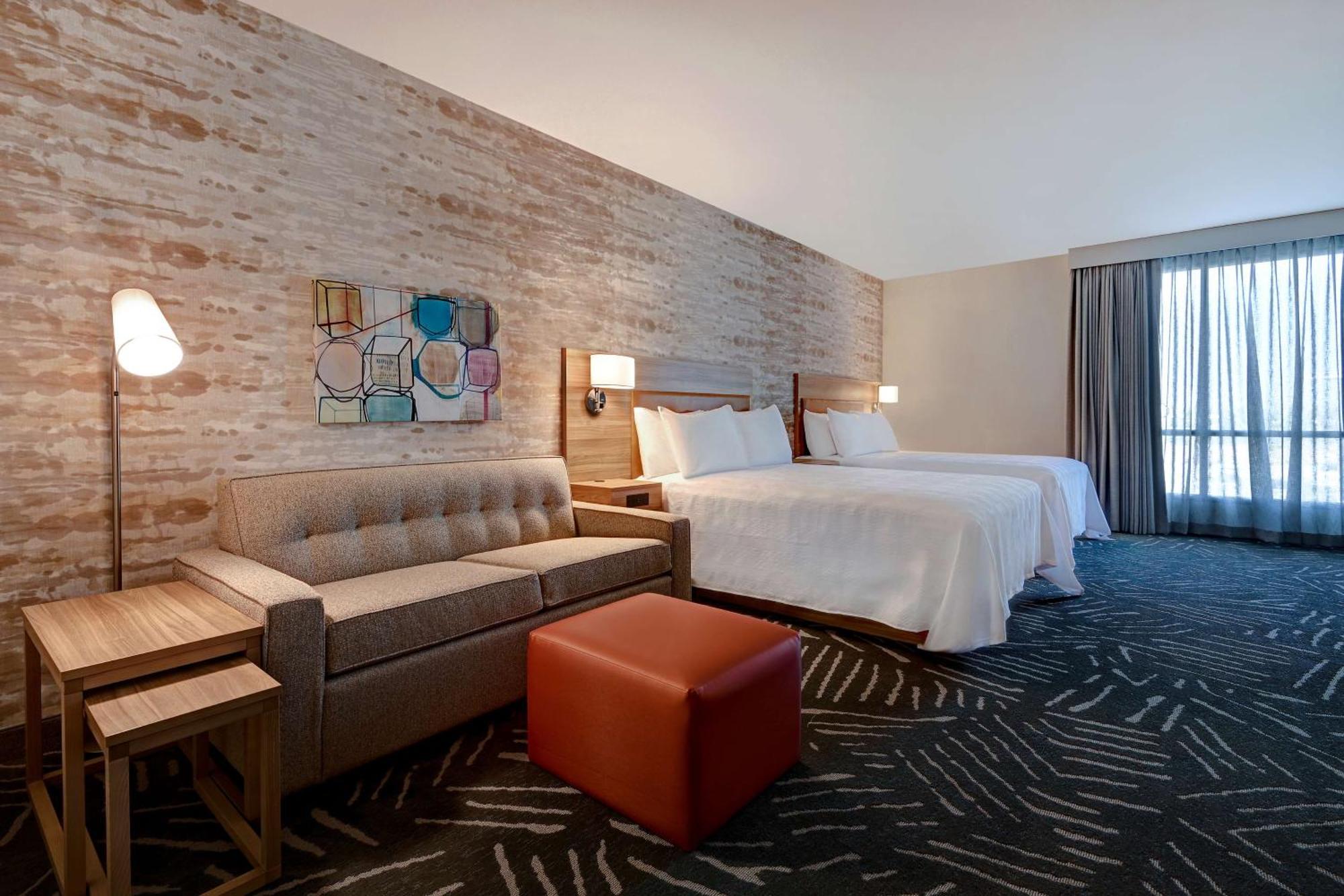Studio Suite Two Queen Beds Hearing Access or Non-Smoking