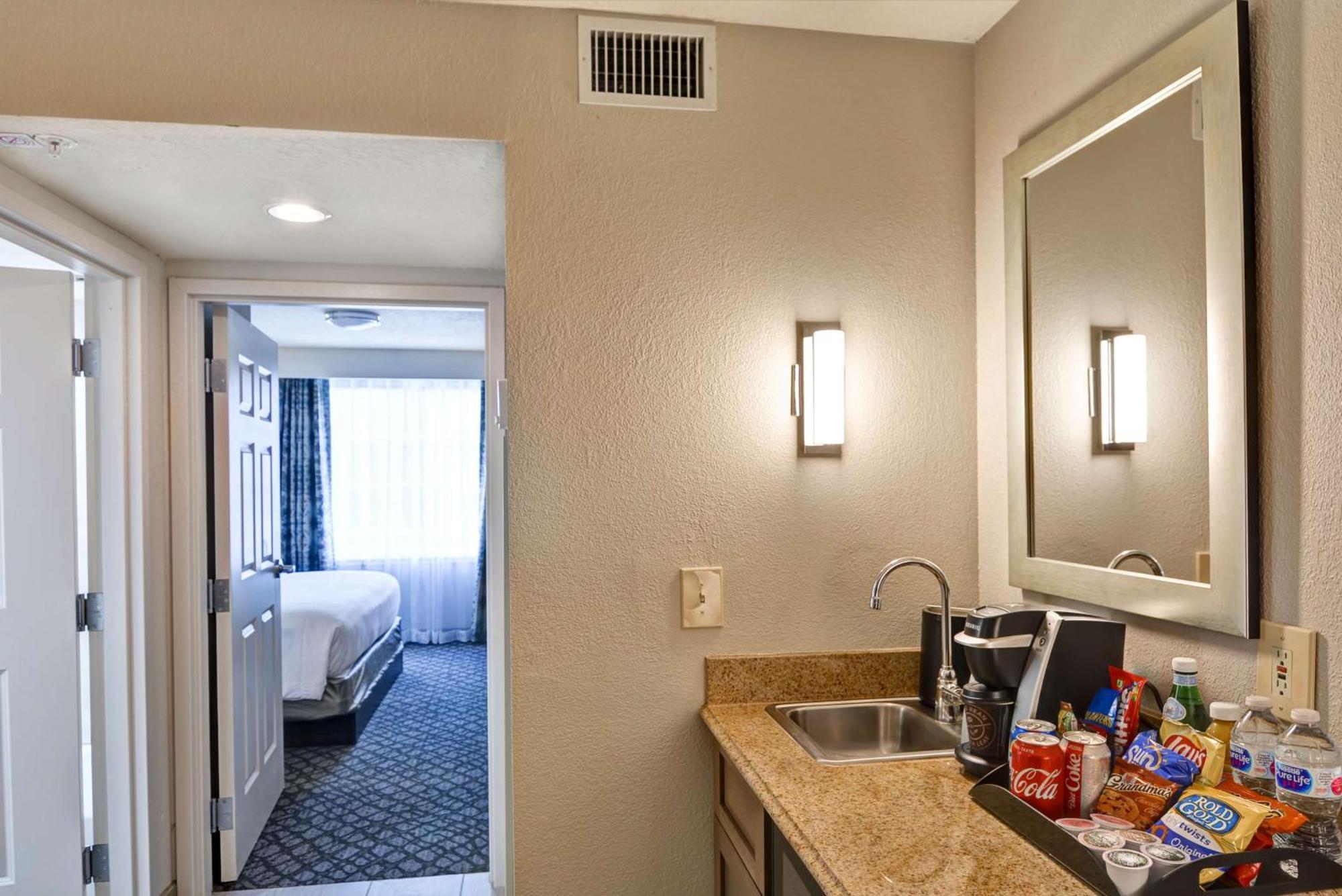Two-Room Premium King Suite Non-Smoking