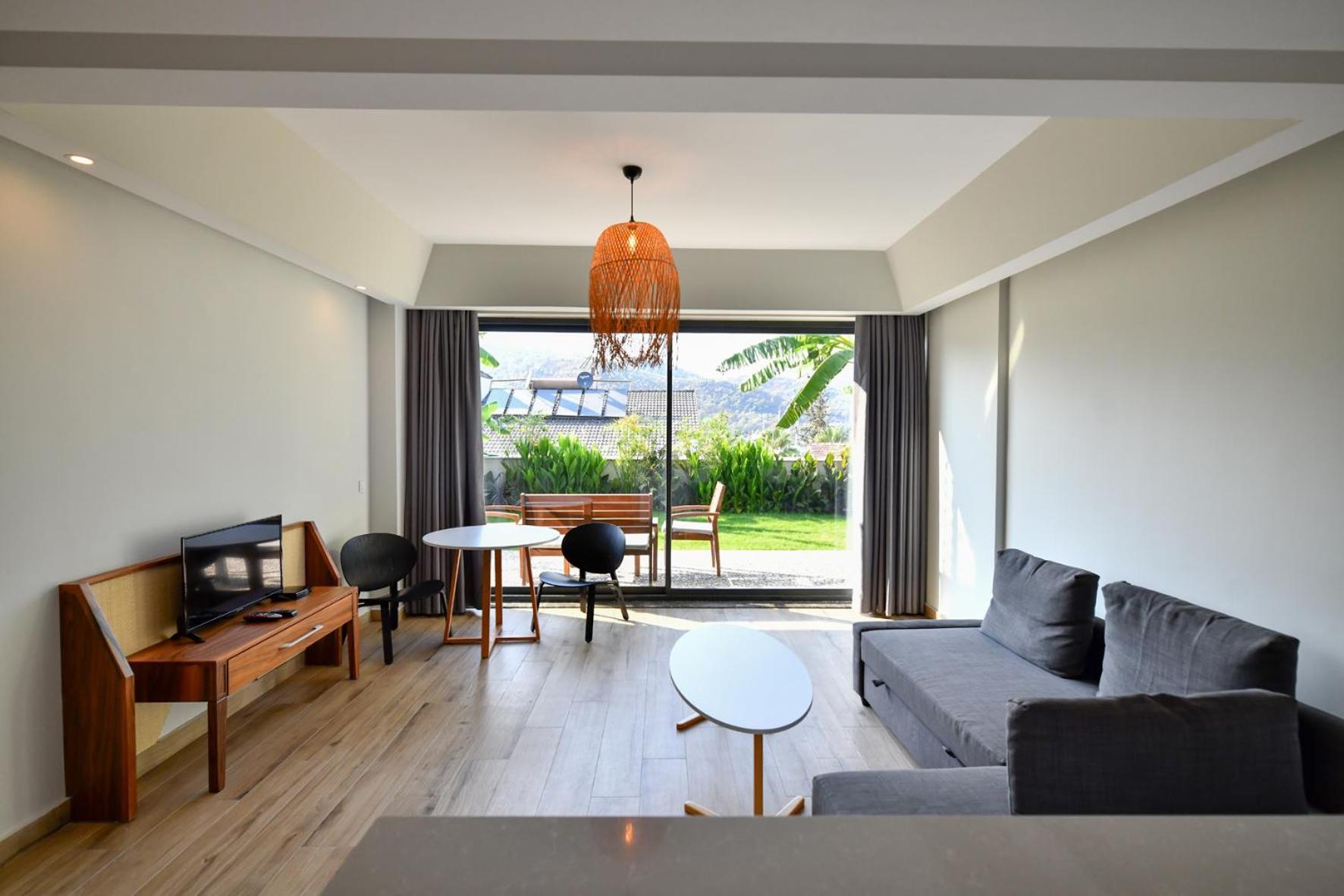Large Double Room