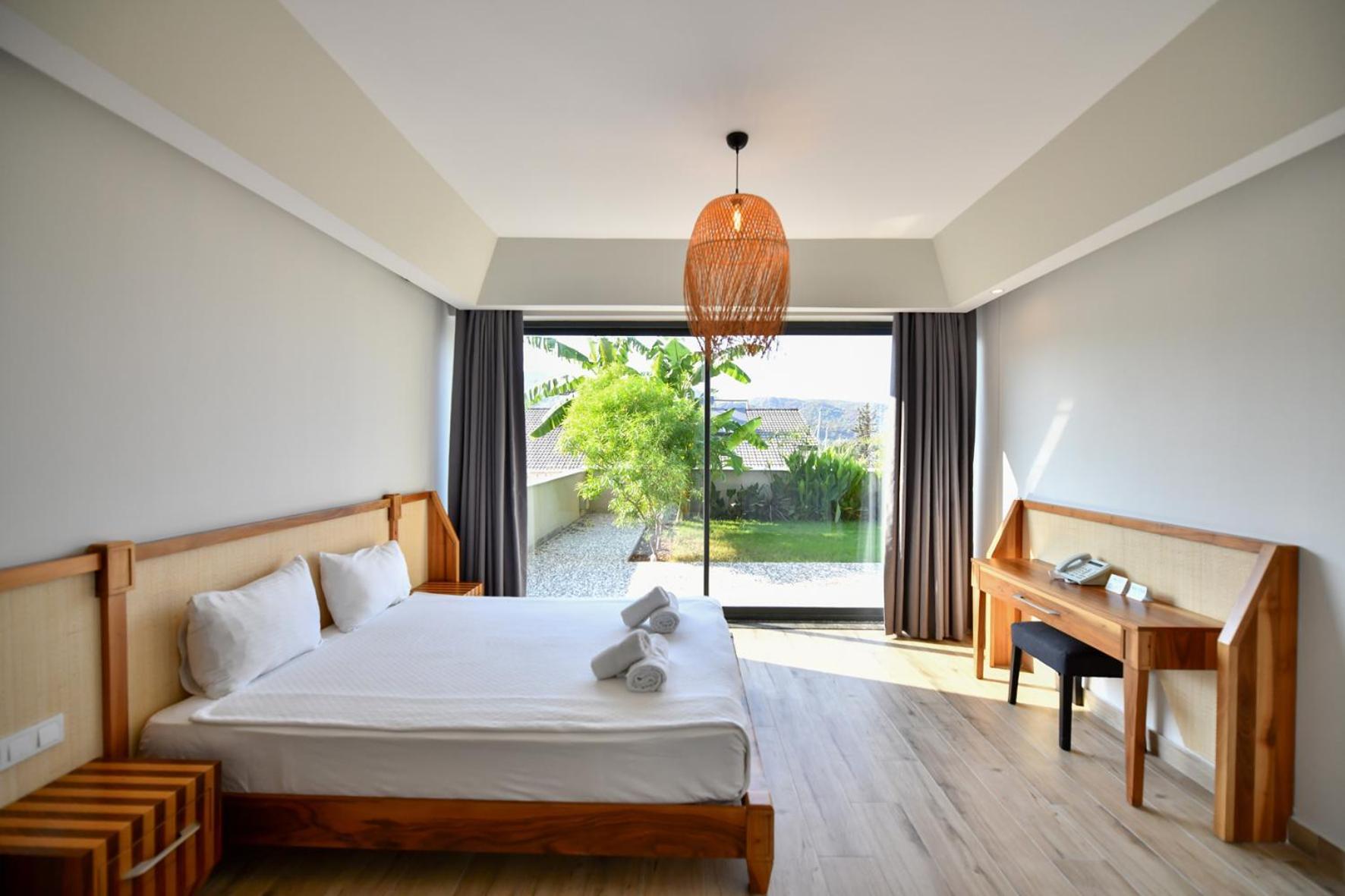 Large Double Room