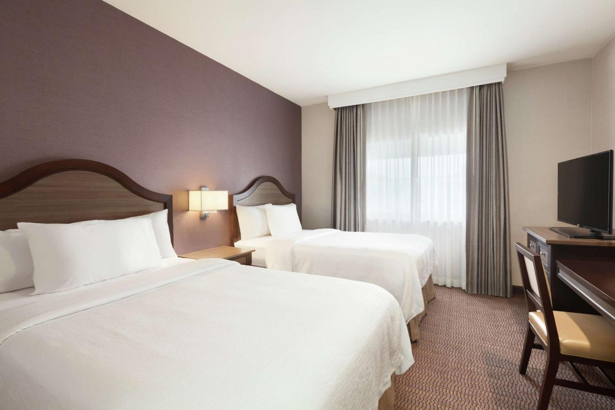 Suite Two Double Beds Non-Smoking