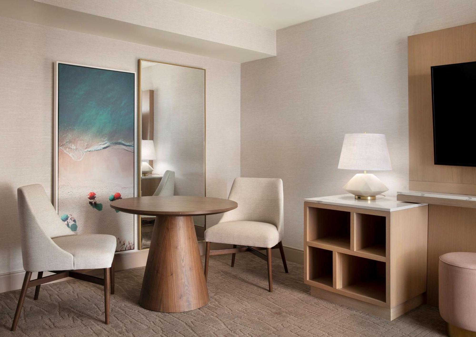 One-Bedroom King Suite Mobility Accessible