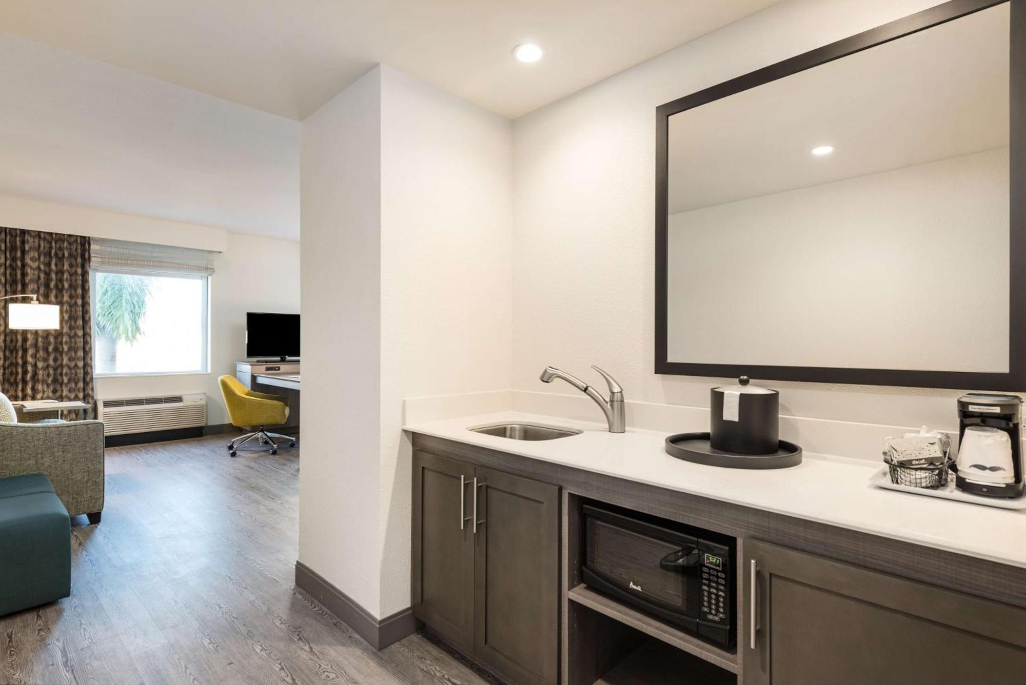 Suíte Estúdio com Cama King-size - Não Fumantes