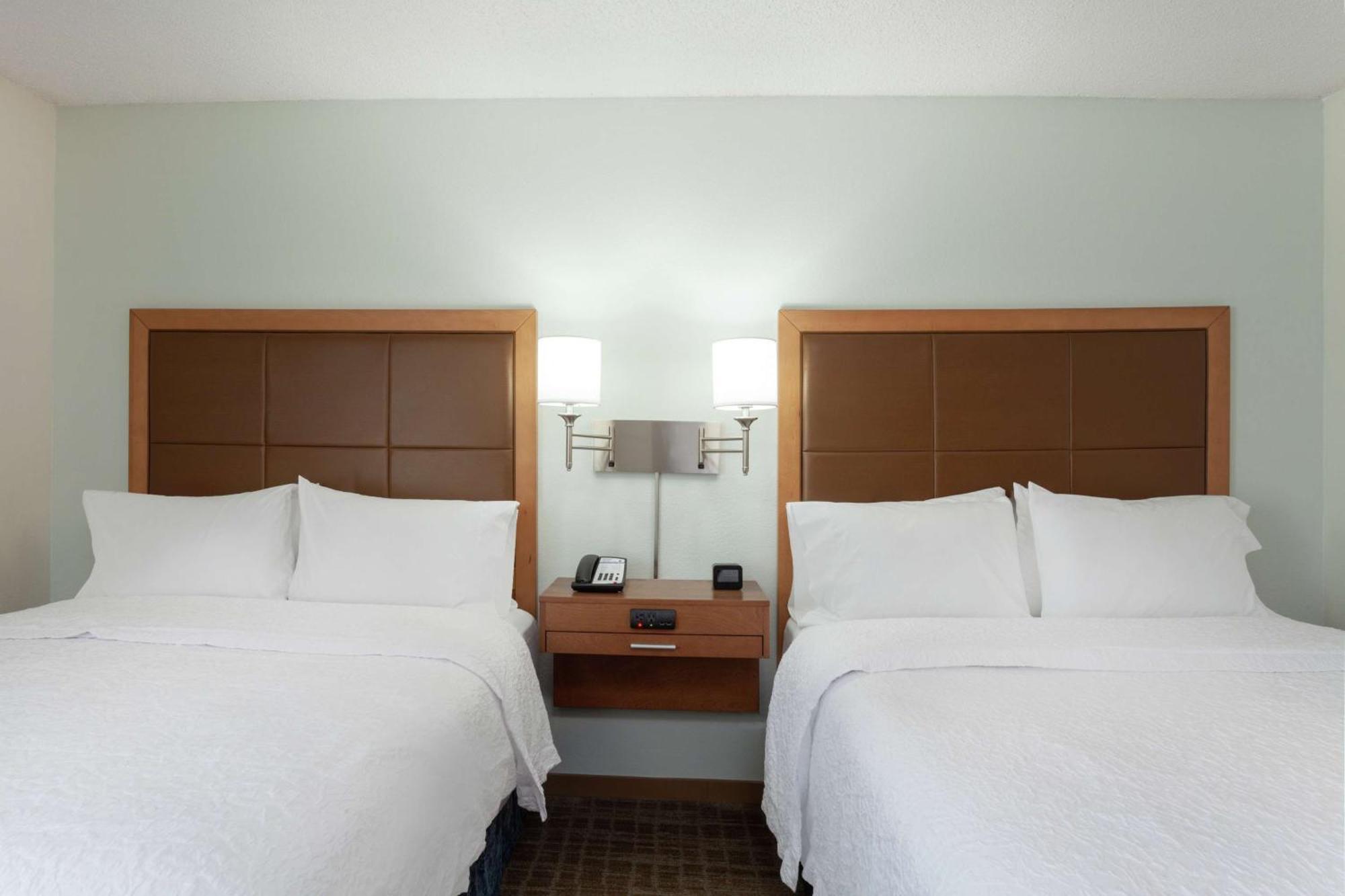Queen Room Two Queen Beds Mobility or Hearing Accessible Bathtub Non-Smoking
