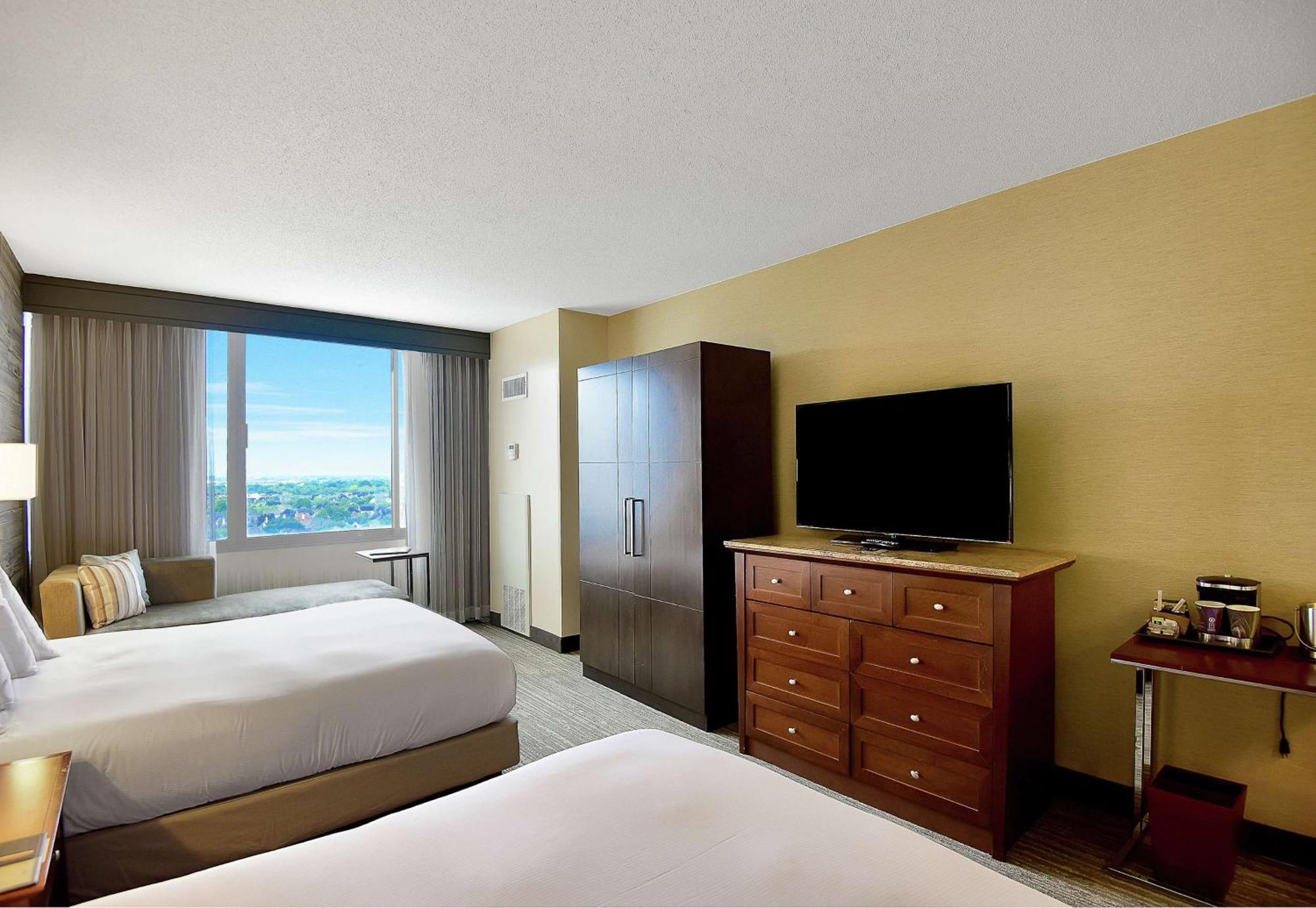 Queen Room Two Queen Beds