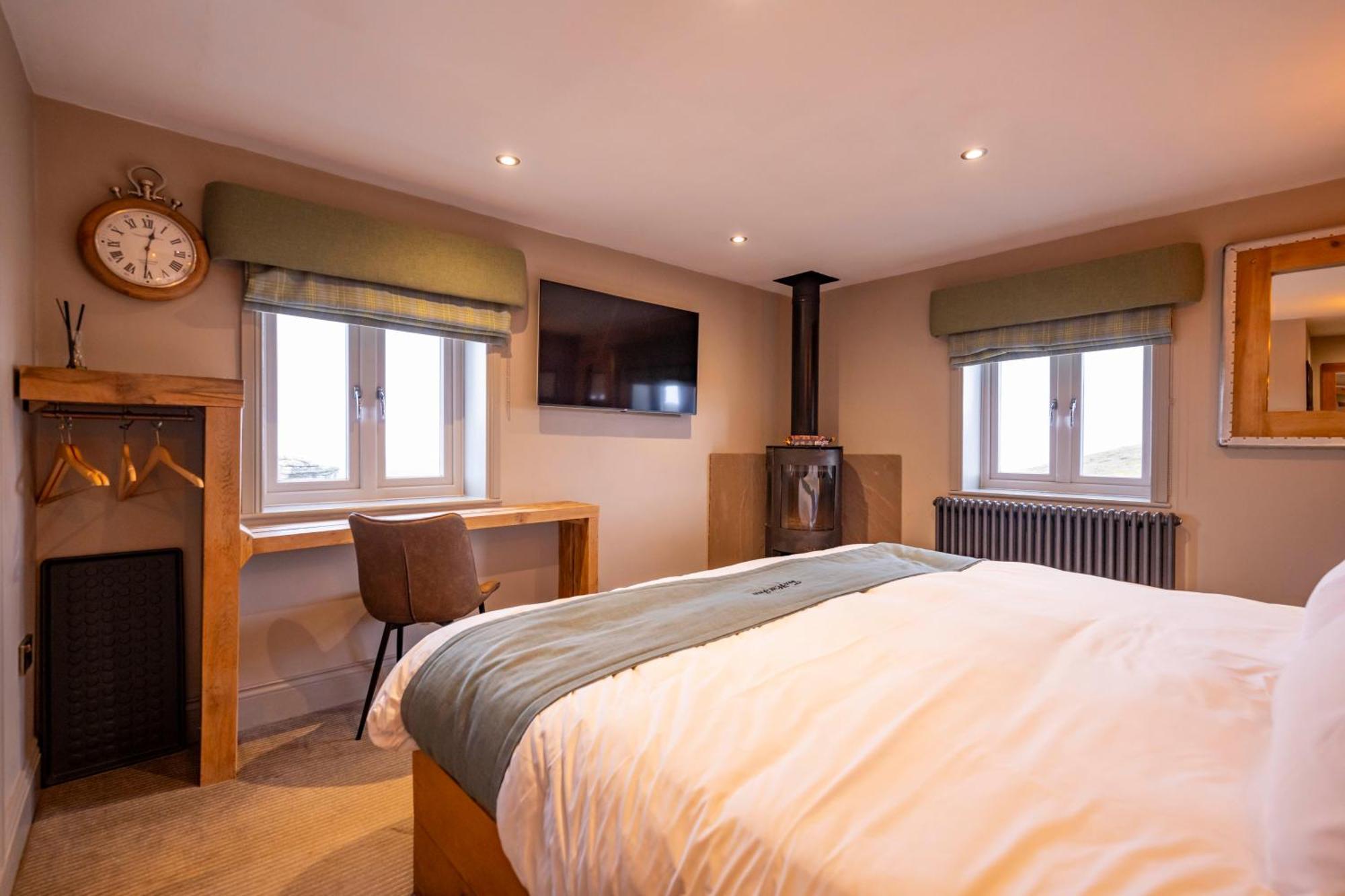 Superior Double En-Suite,1552325467:JPEG