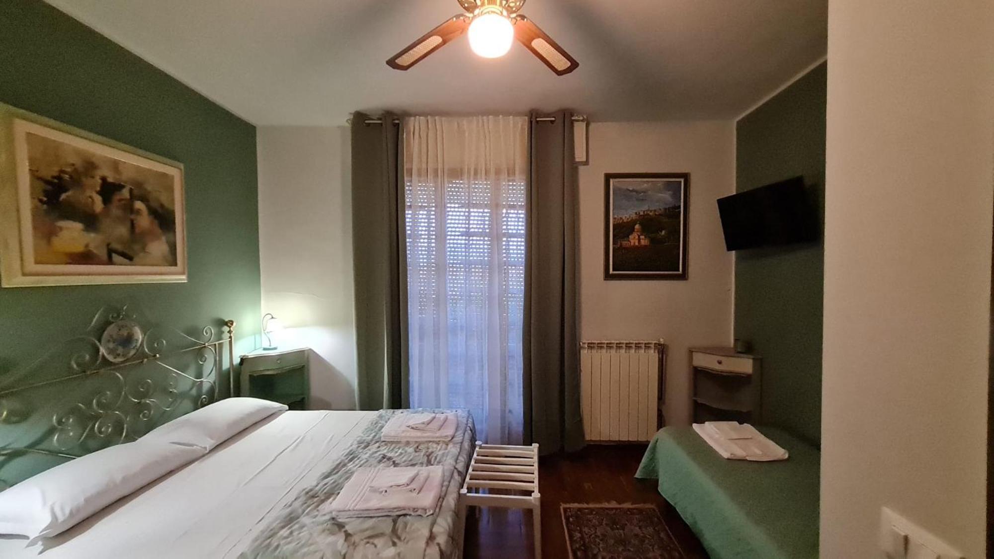 Triple Room,1552378138:JPEG