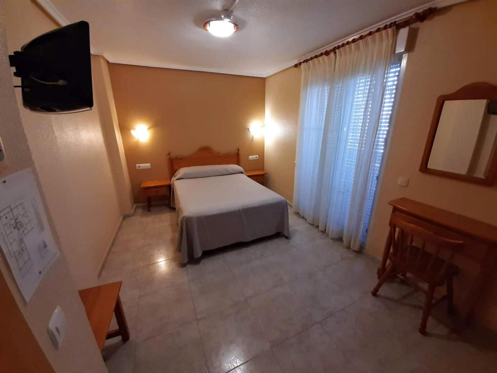 Standard Queen Room