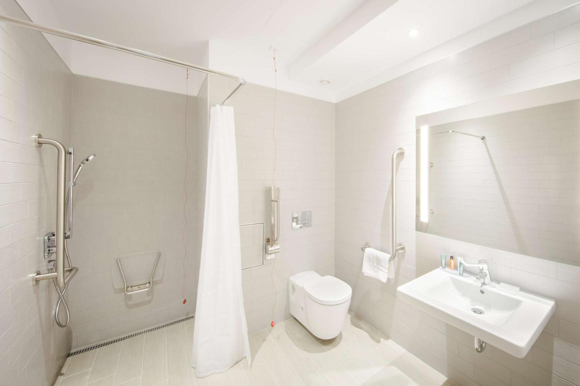Habitación con cama extragrande - Adaptada para personas de movilidad reducida