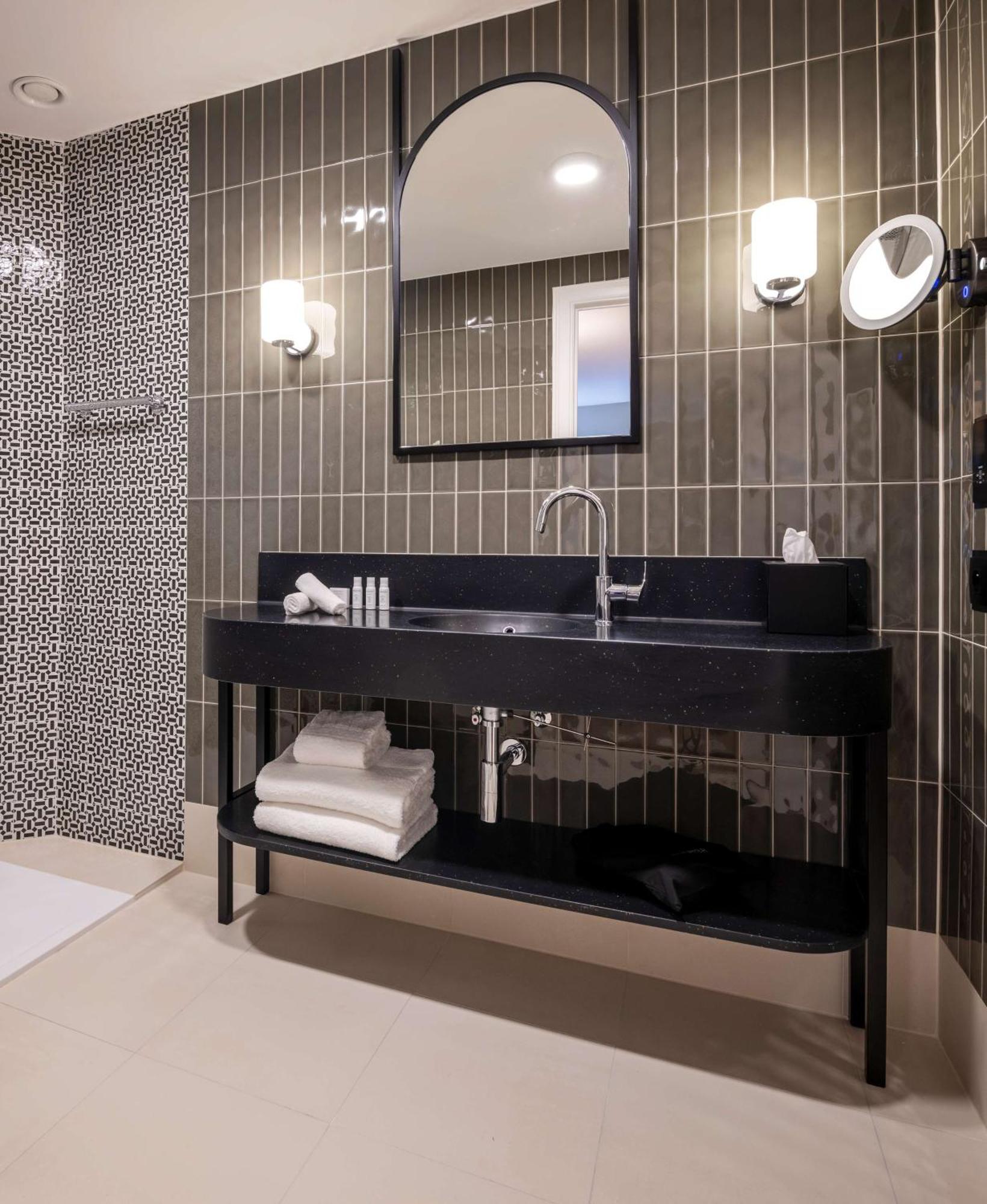 King Guest Room