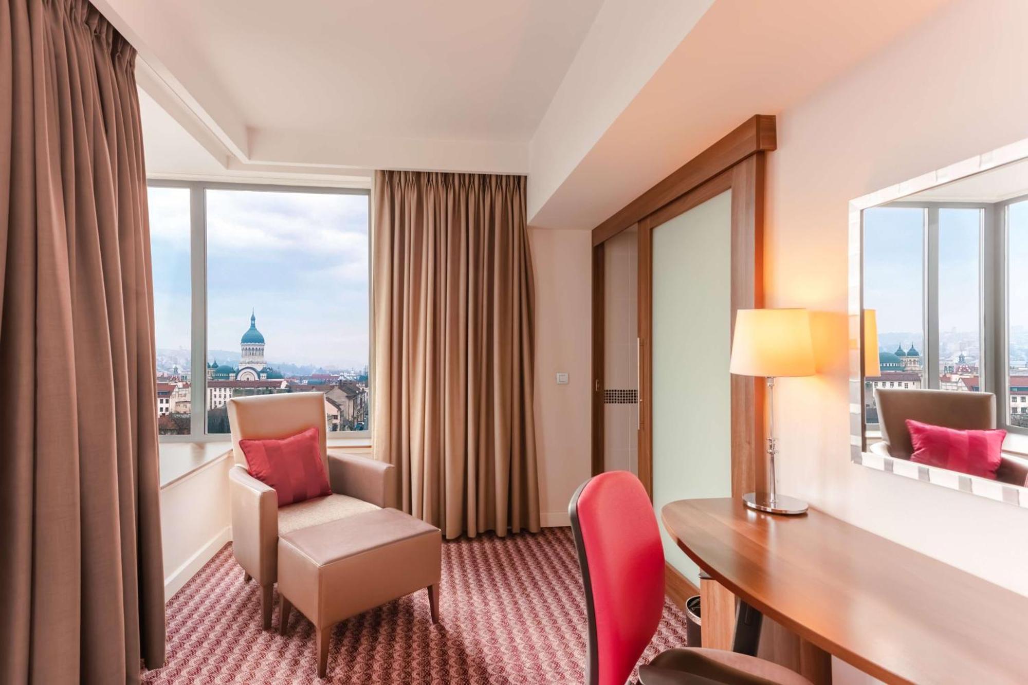 Premium Queen Room View Non-Smoking