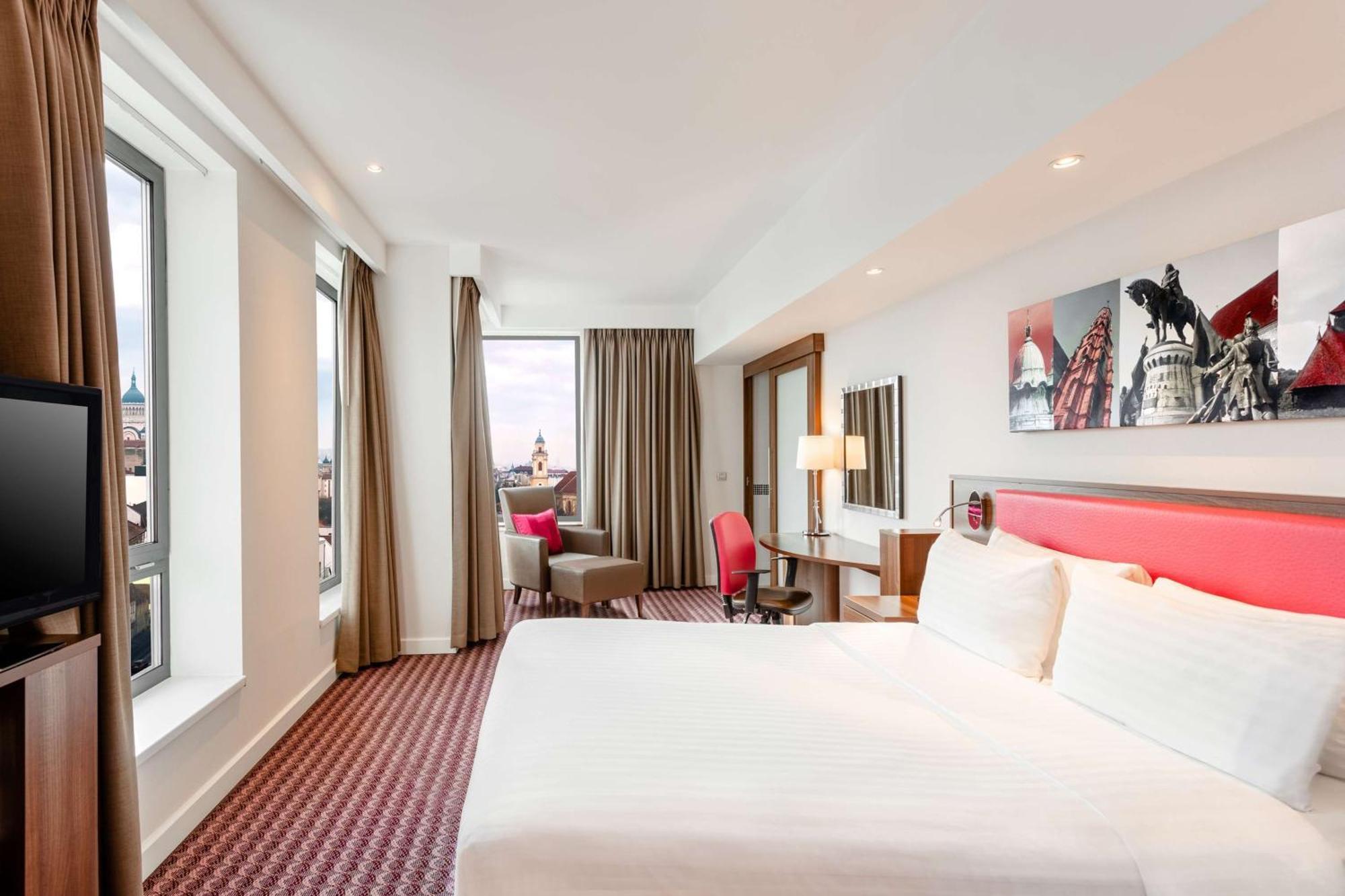 Premium Queen Room View Non-Smoking
