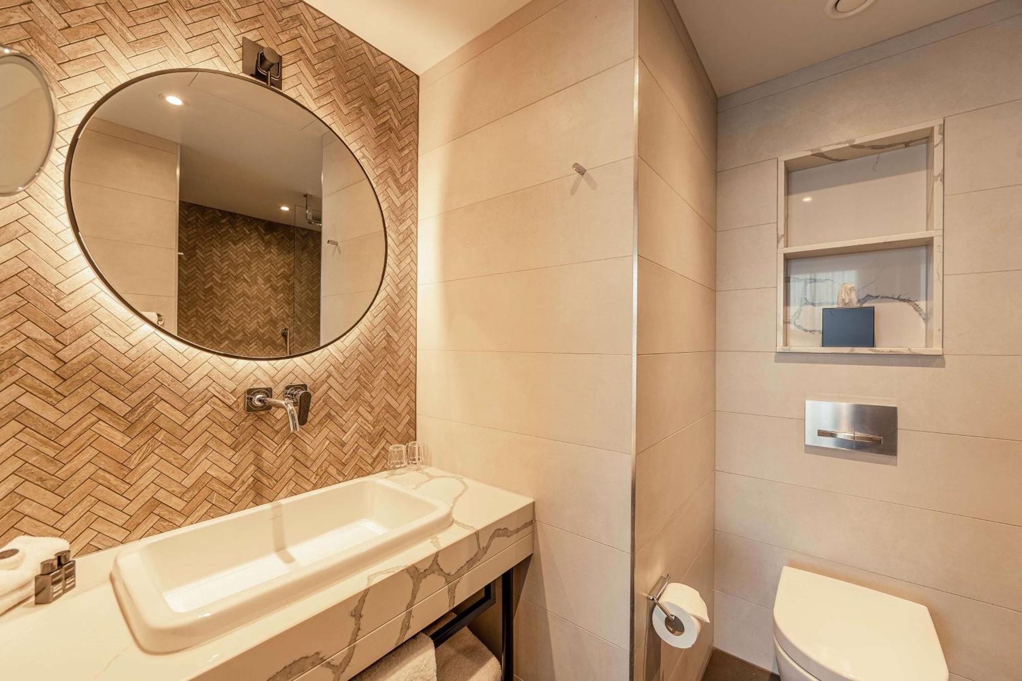 The Gormley Apartment Suite