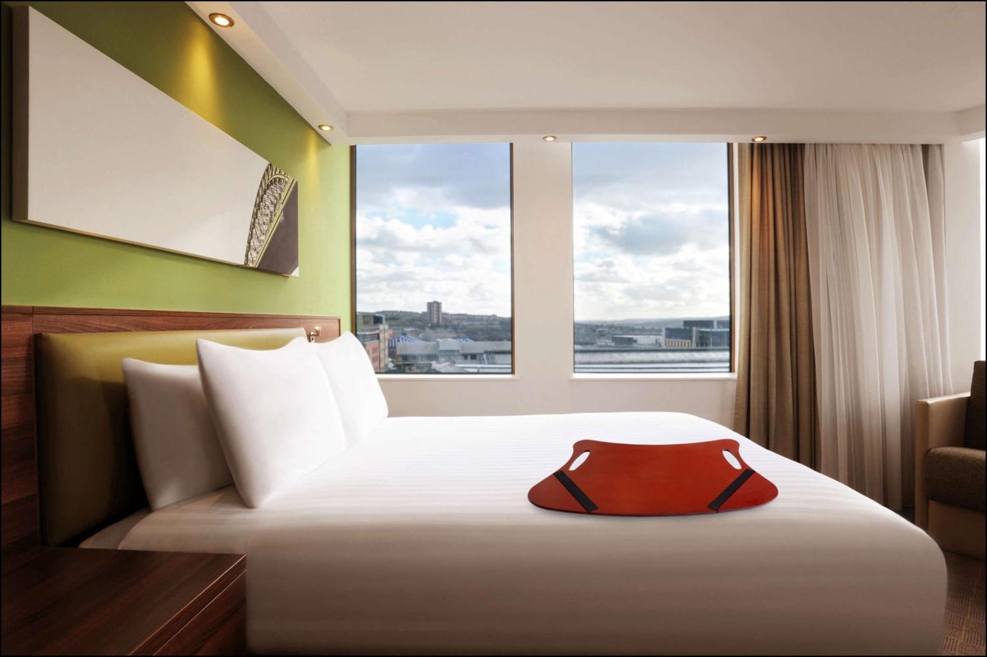 Queen Room - Accessible,1552499194:JPEG