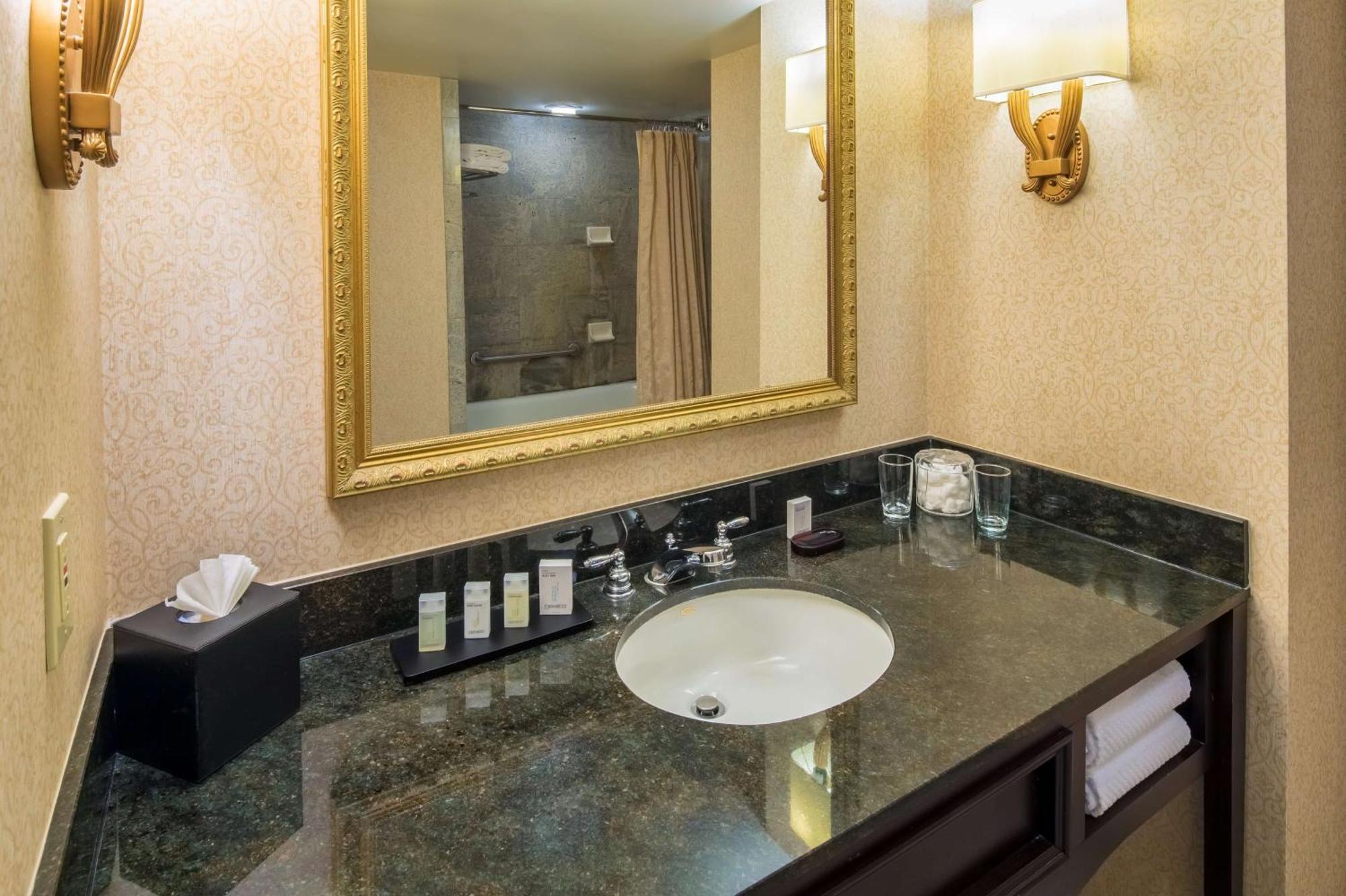 Chambre Queen avec 2 Lits Queen-Size - Étage Supérieur