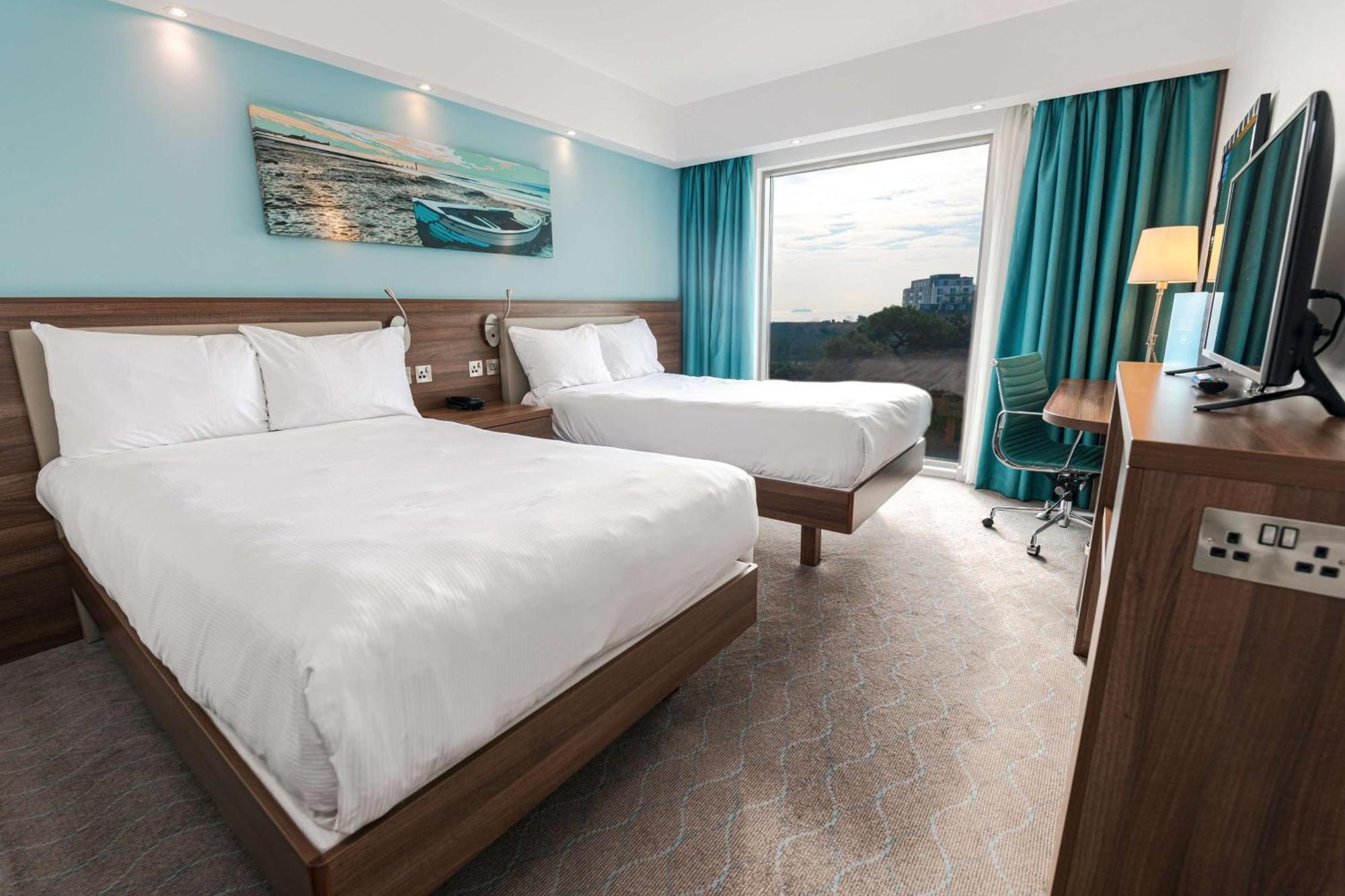 Twin Room with View,1670734671:JPEG