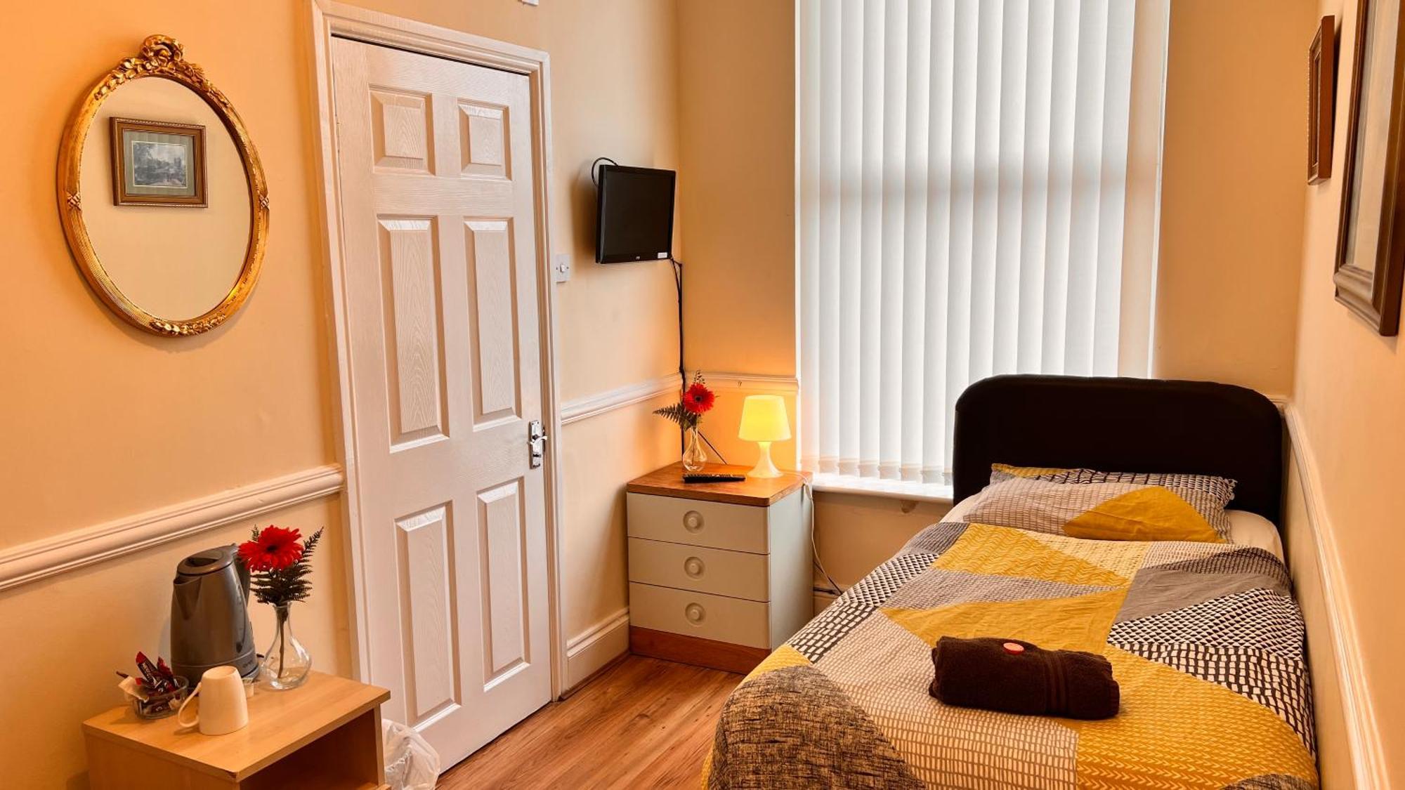 Budget Single Room