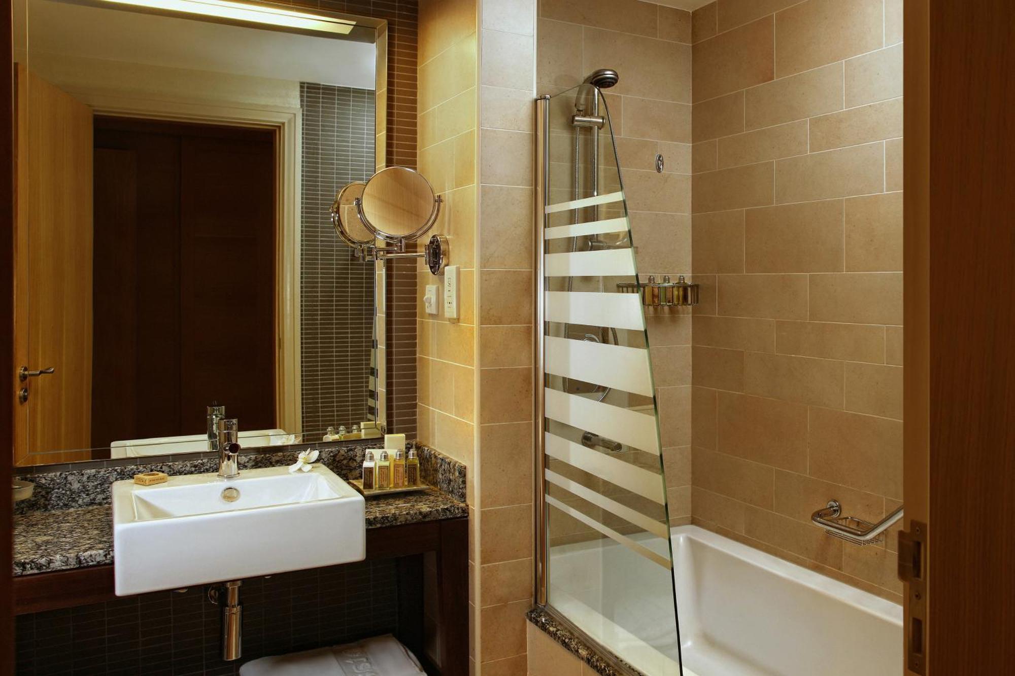 Sea View Room Balcony Twin Bed