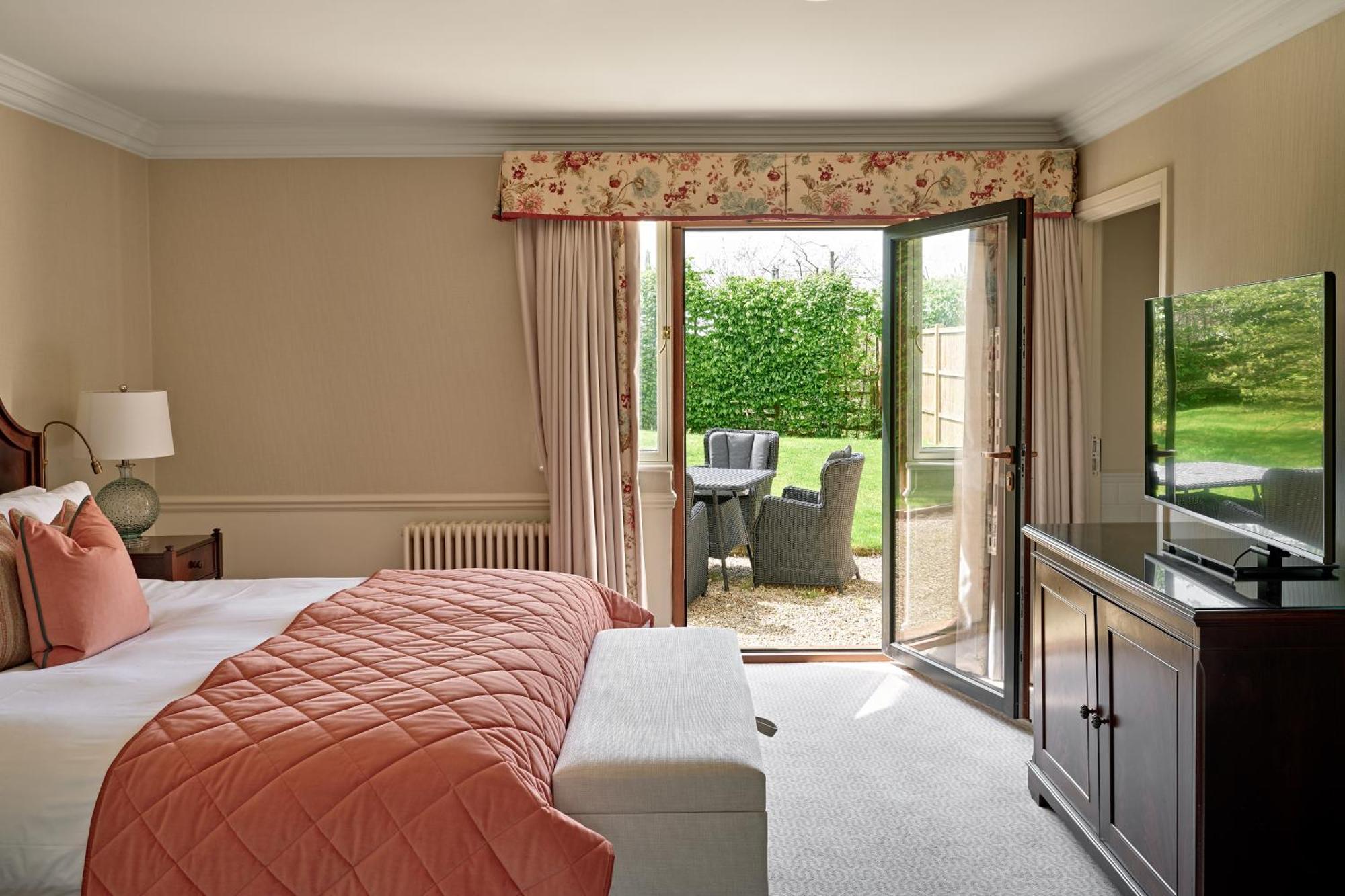 Double or Twin Room Garden View
