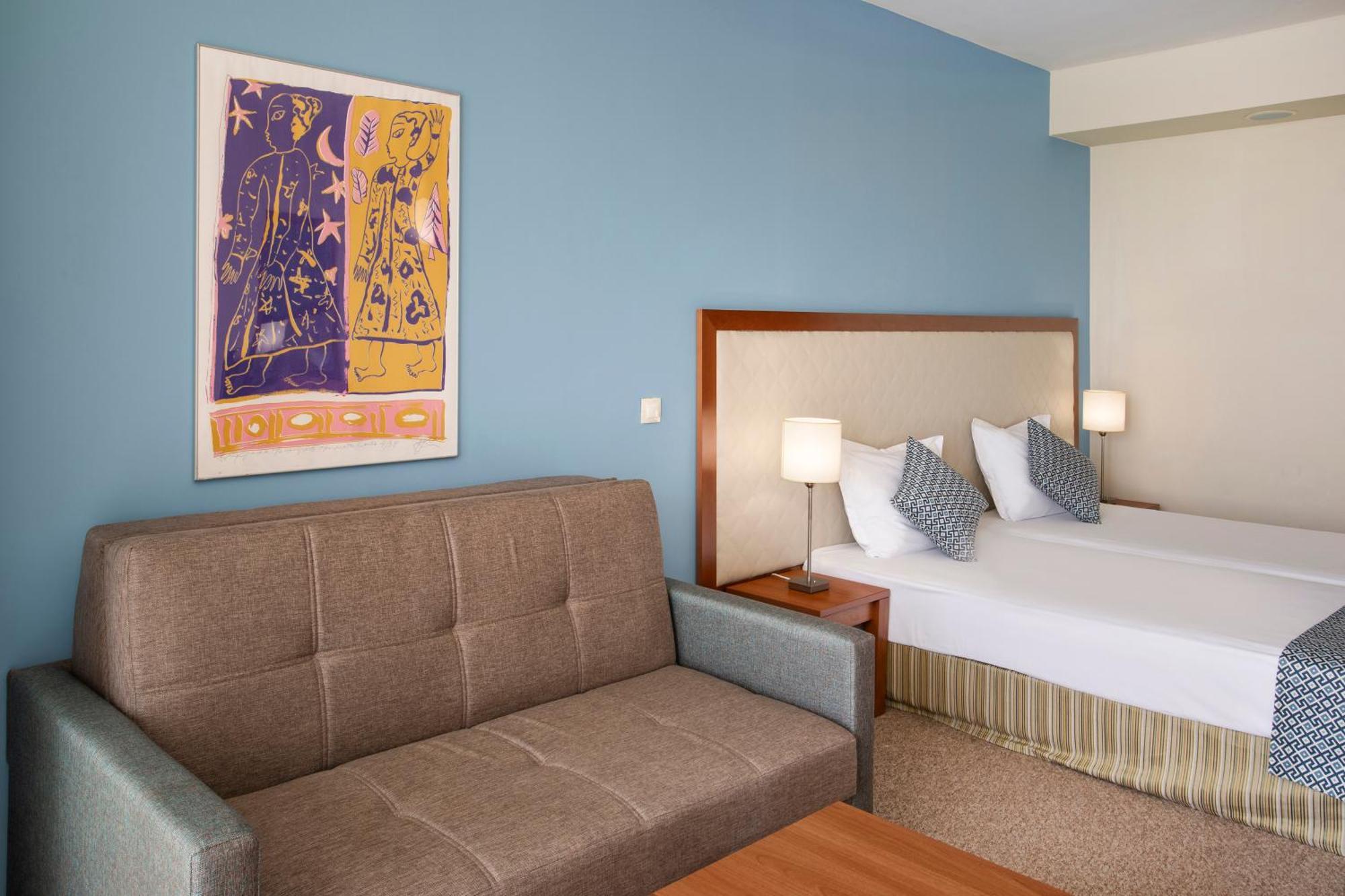 Standard Twin Room Park View