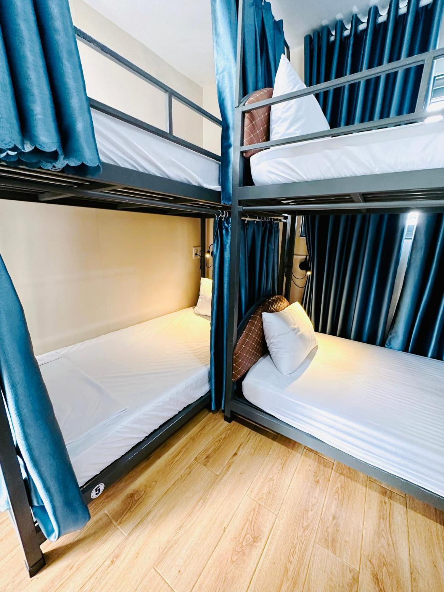 Bed 6-Bed Mixed Dormitory Room