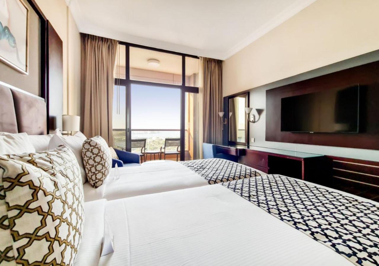One-Bedroom Apartment Sea View