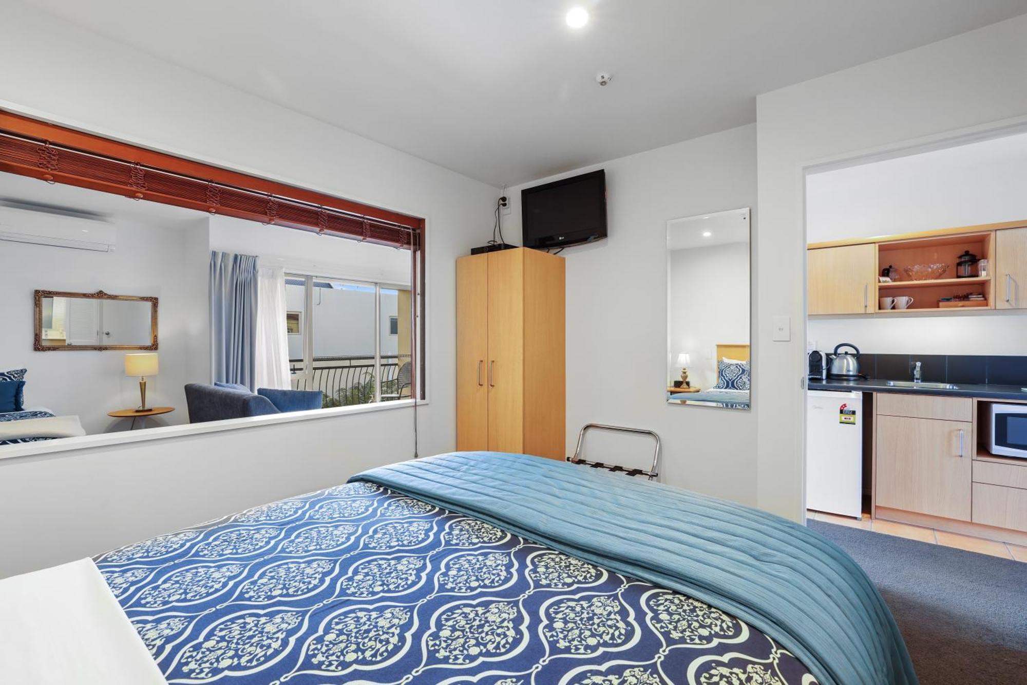One-Bedroom Suite