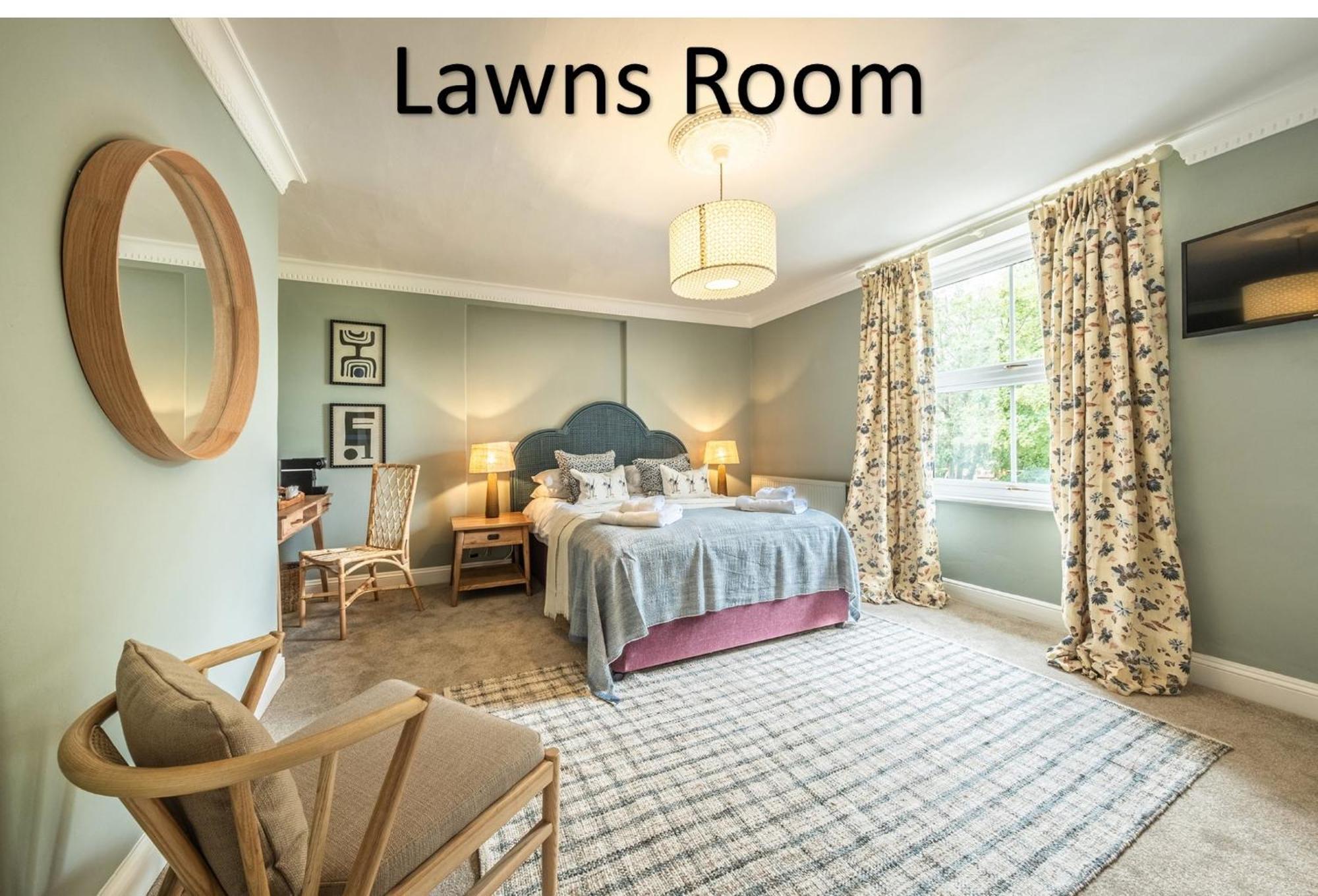 Deluxe King Room