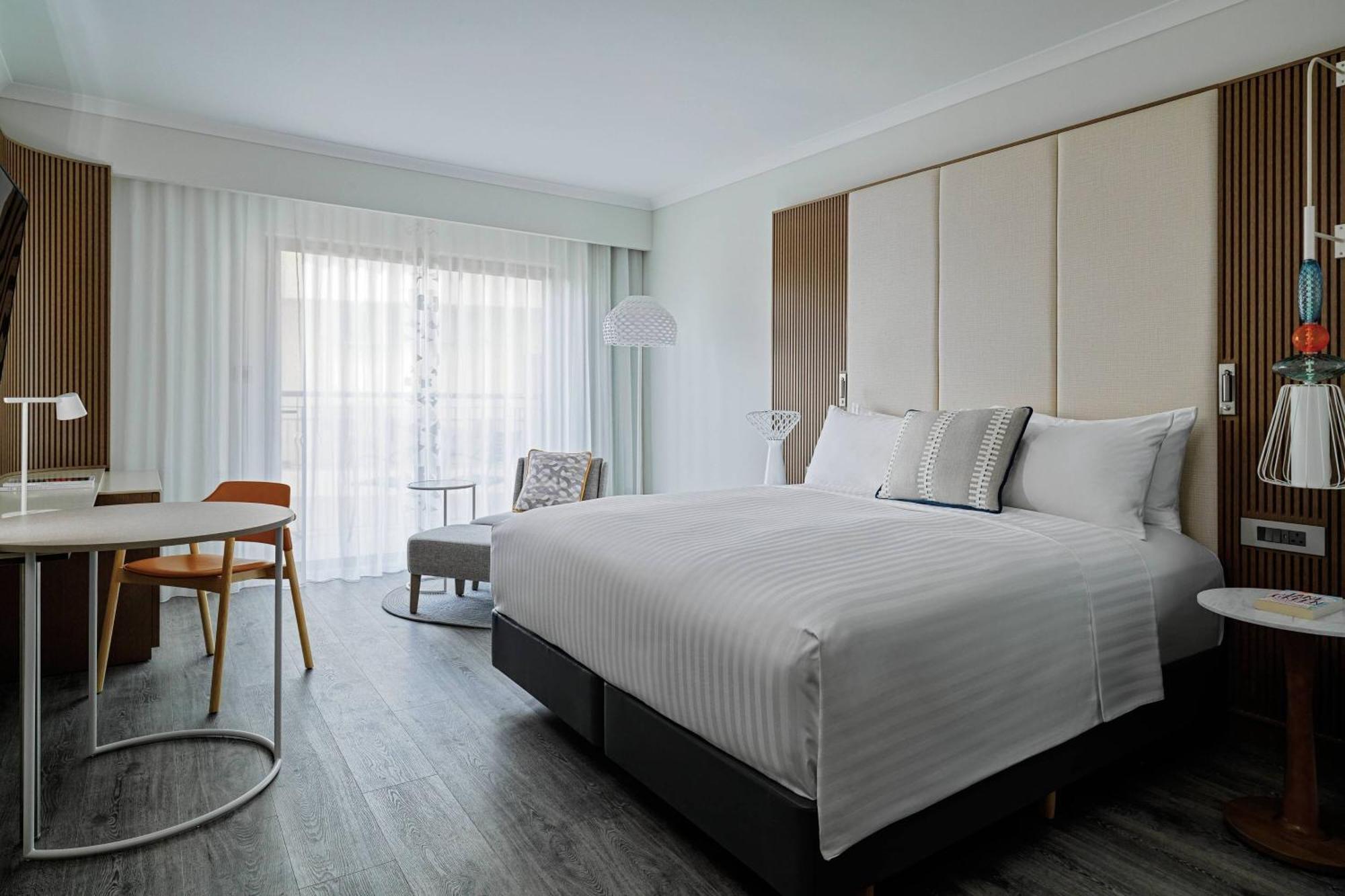 Superior Room 1 King Bed Courtyard View Balcony