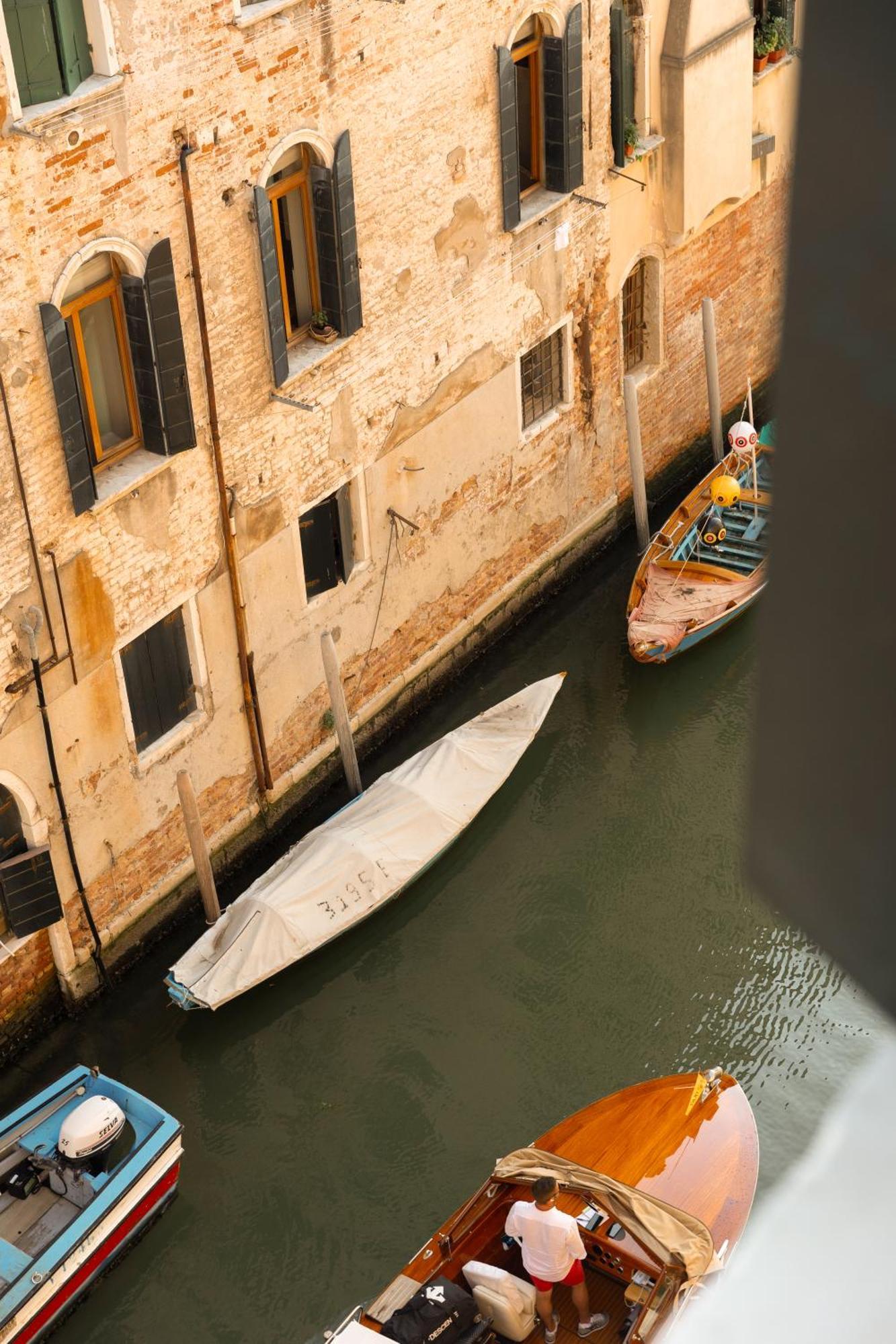 Twin Room Canal View