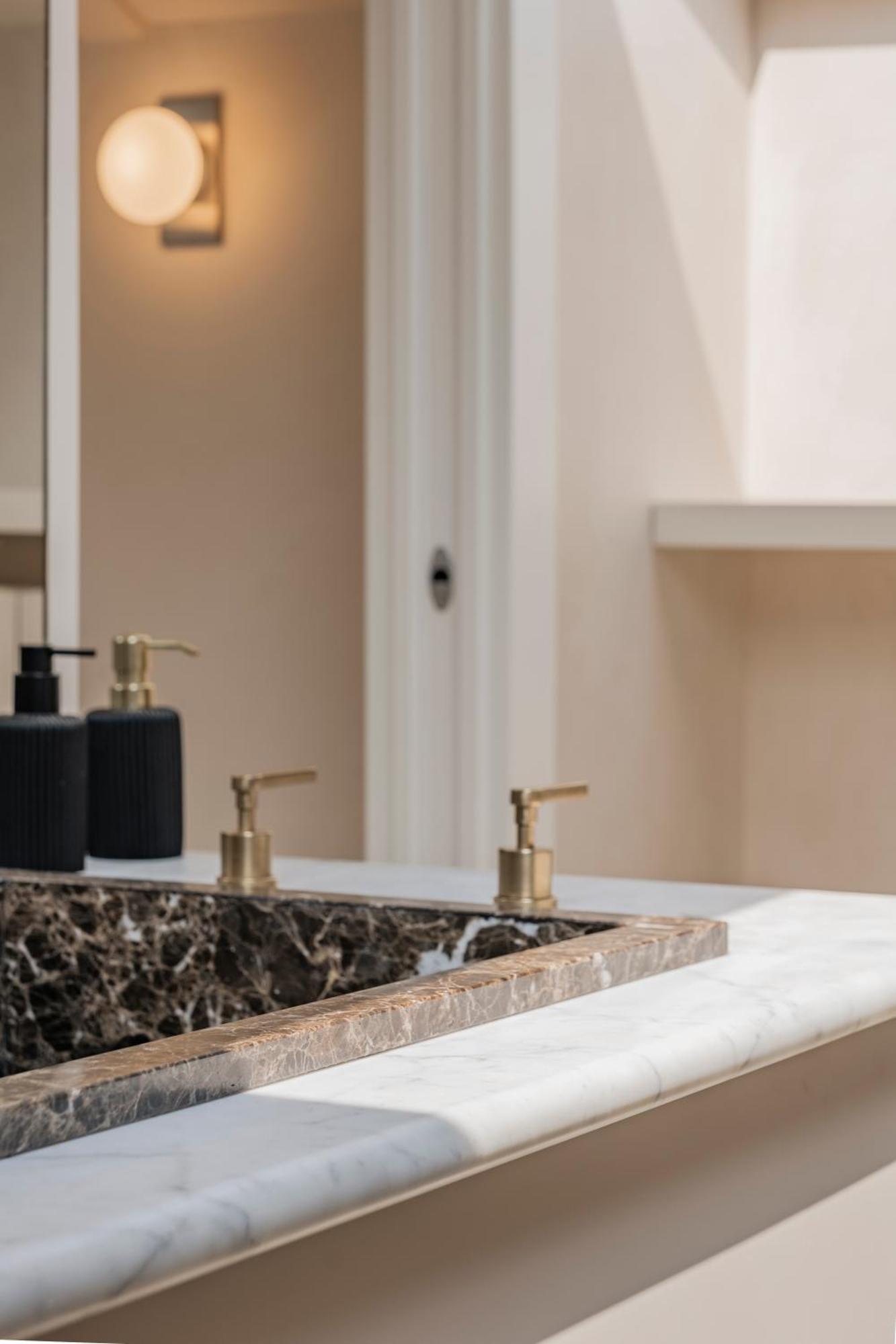 King Suite Spa Bath