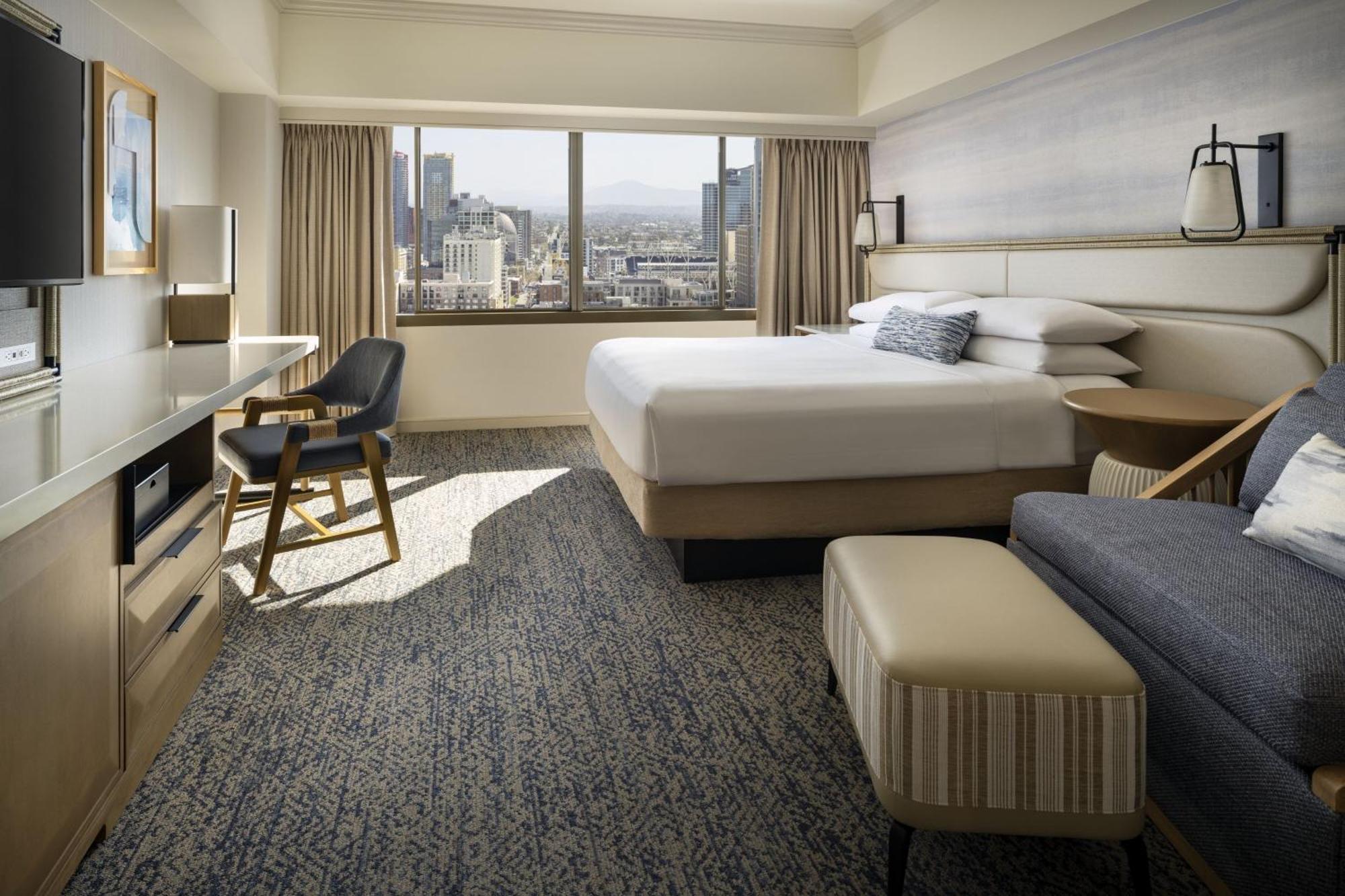 Quarto com 1 Cama King-size e Vista Cidade